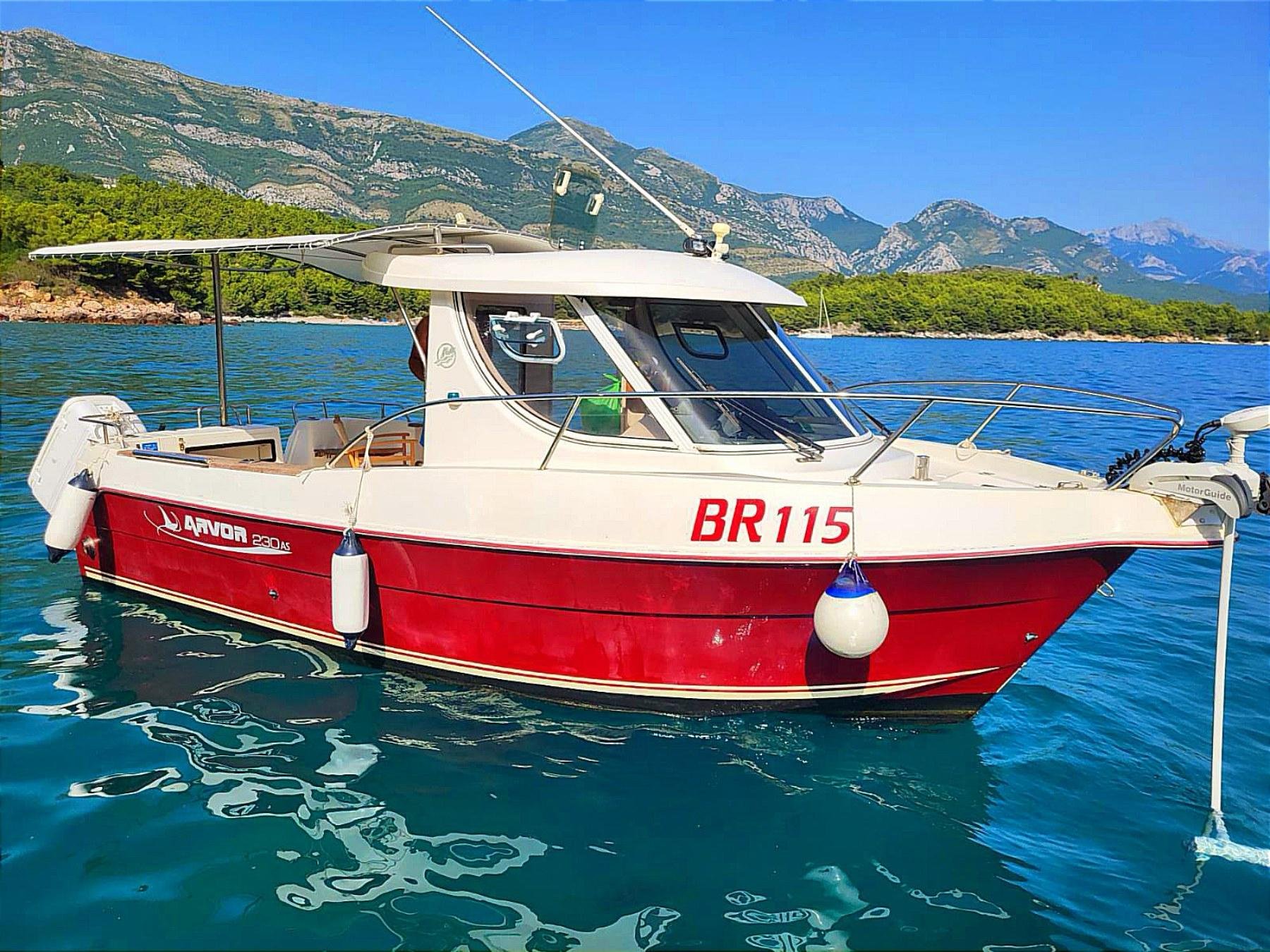 Private Boat Tour with Hidden Beach & SUP