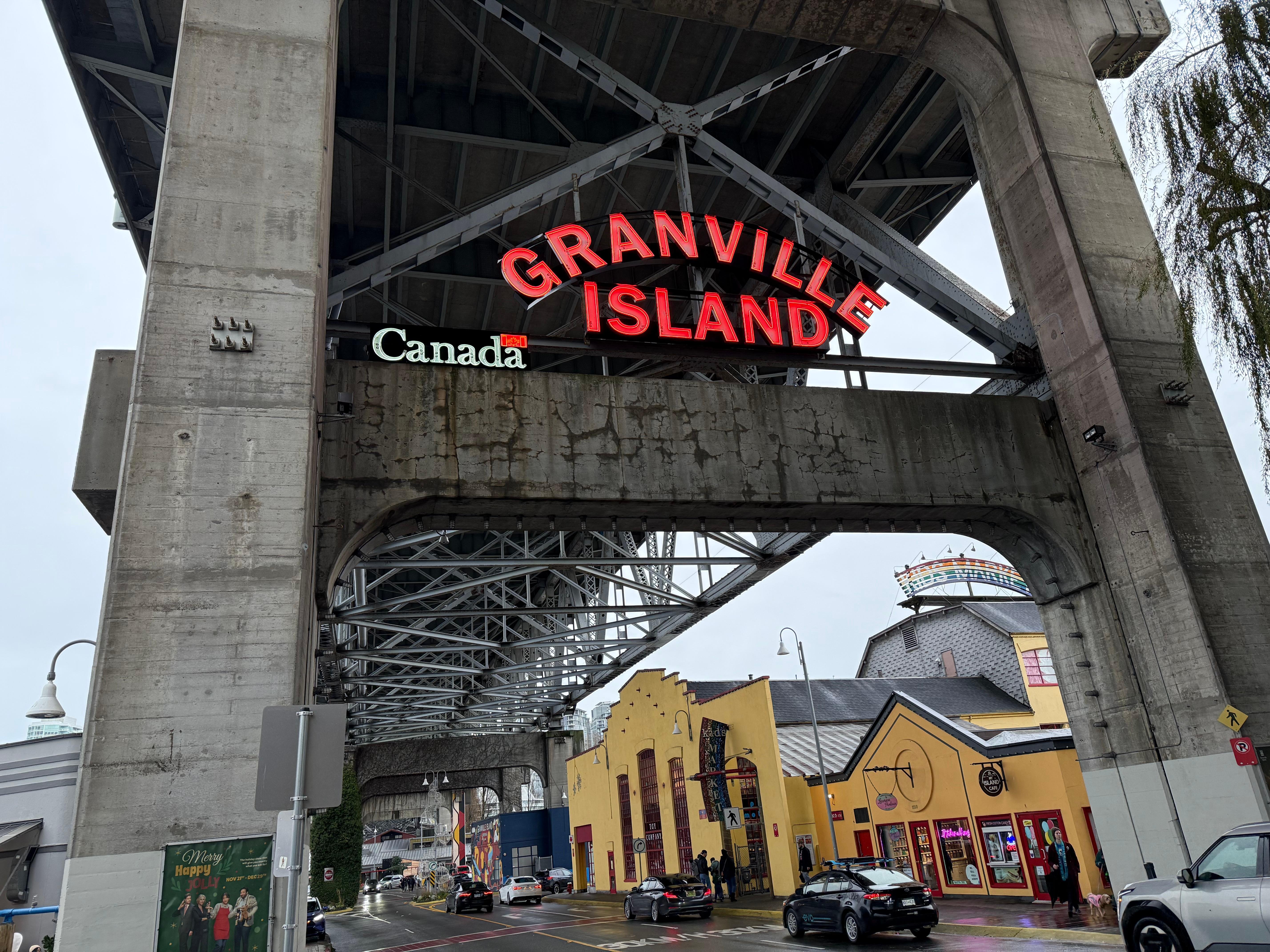 Vancouver Highlights: Private Car Tour of City Landmarks