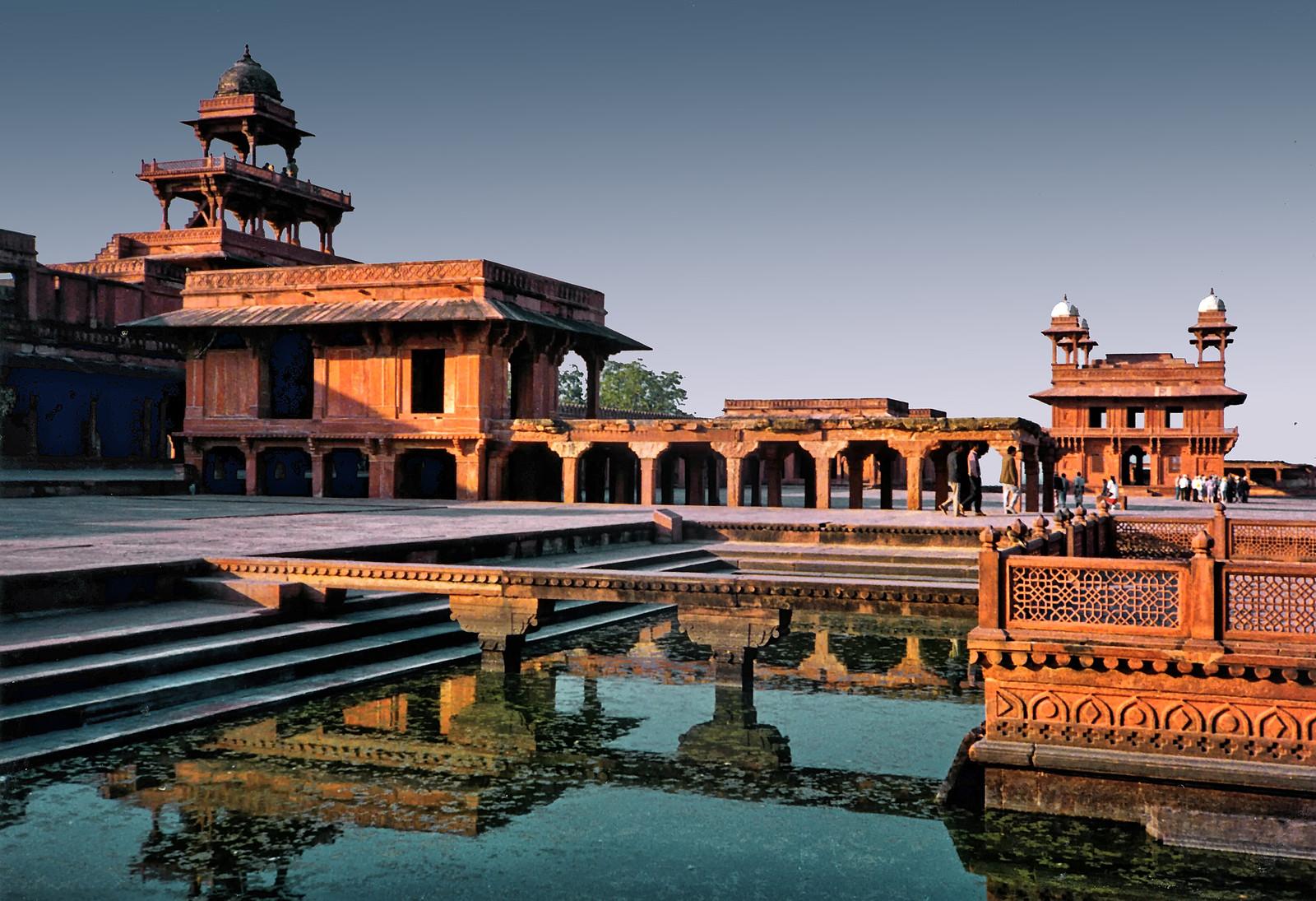 Jaipur to Taj Mahal Same-Day Tour via Fatehpur Sikri