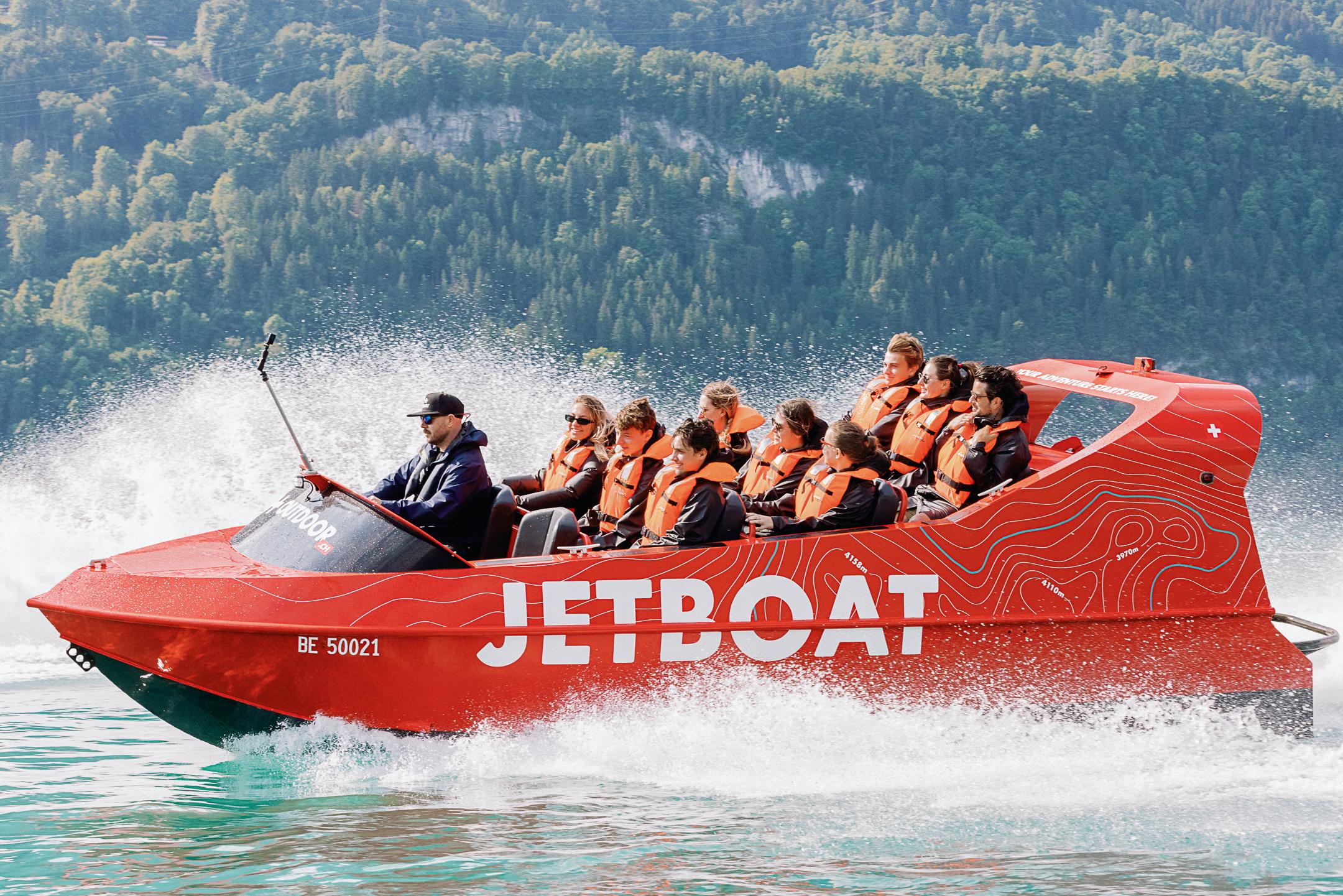 Interlaken Jetboat Adventure on Lake Brienz