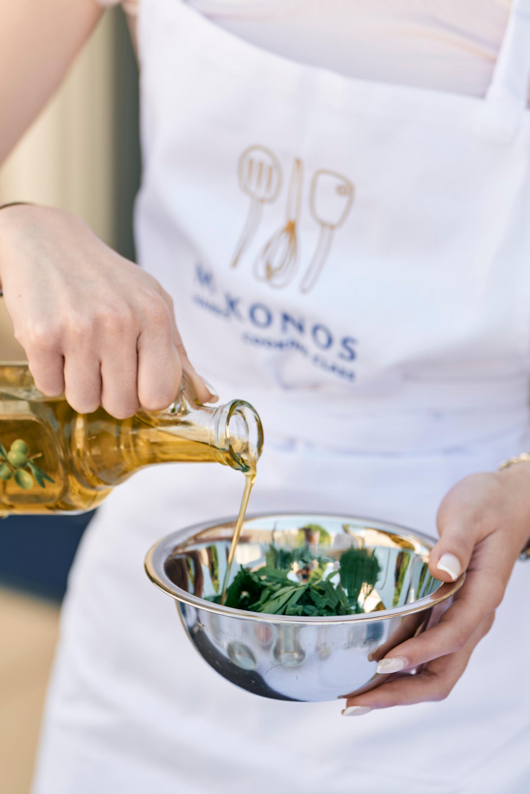 Mykonos: Authentic Greek Cooking Workshop
