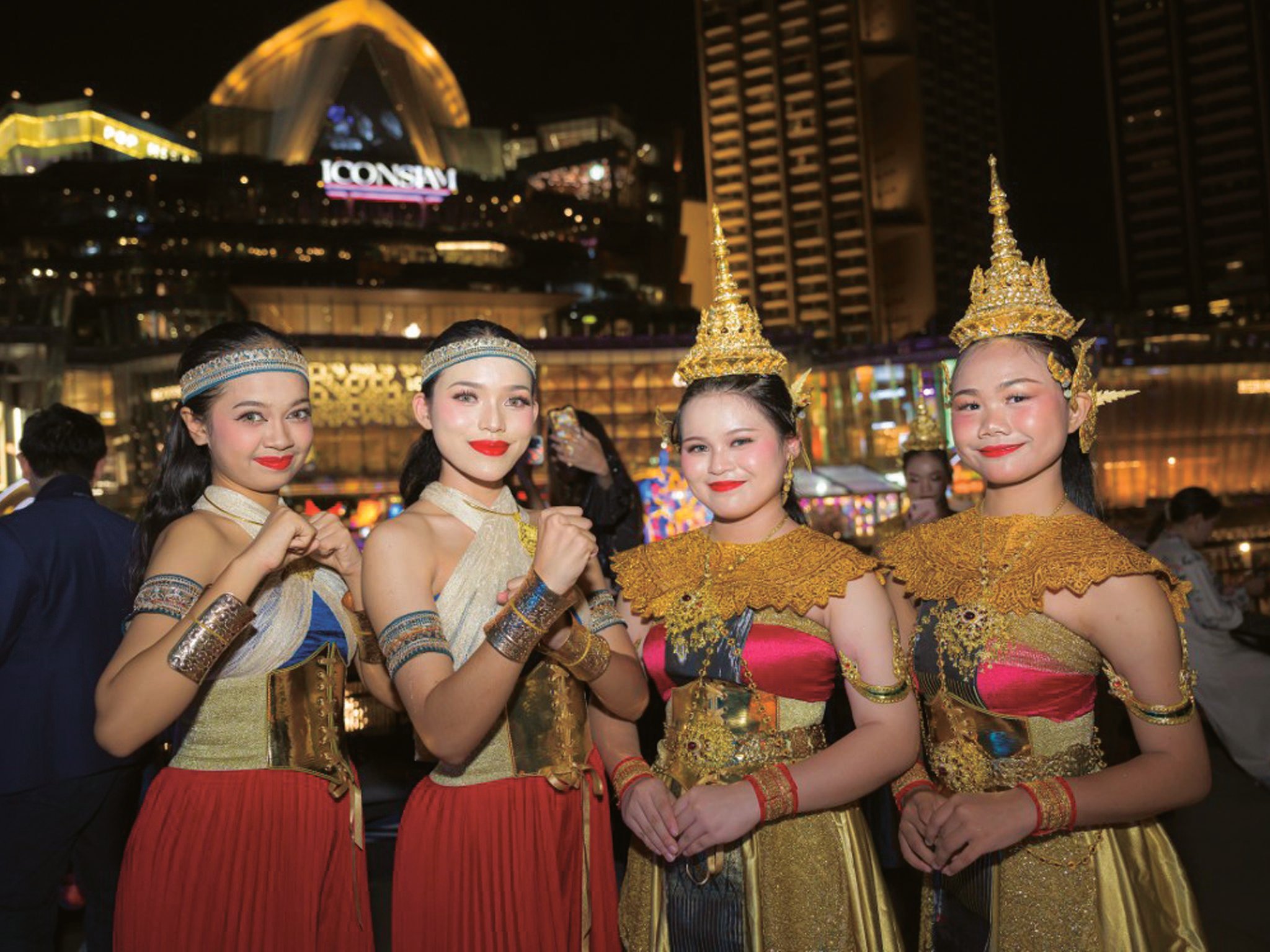 Bangkok Chao Phraya Dinner Cruise with Cultural Show