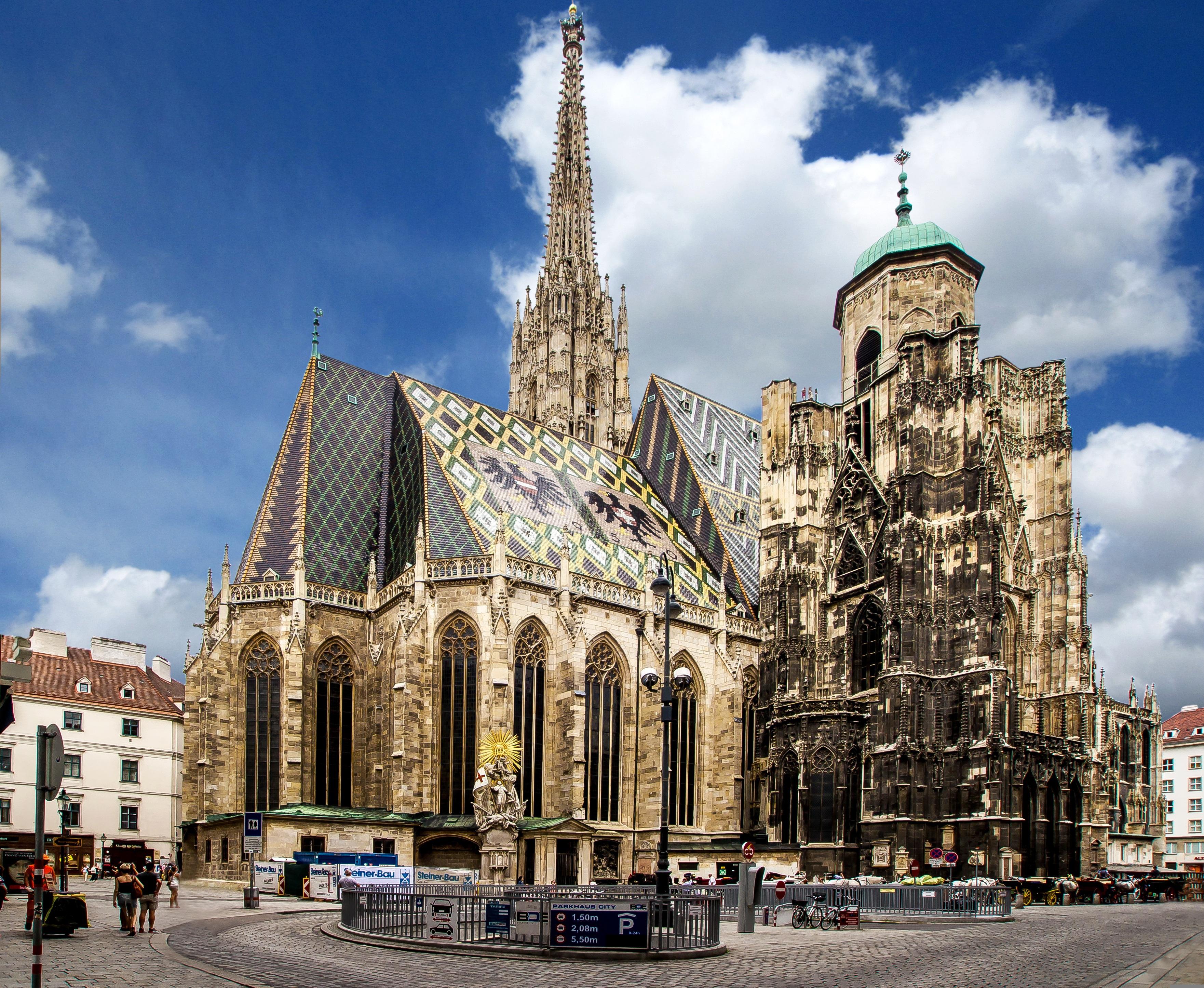 Budapest to Bratislava & Vienna: Full-Day Private Tour