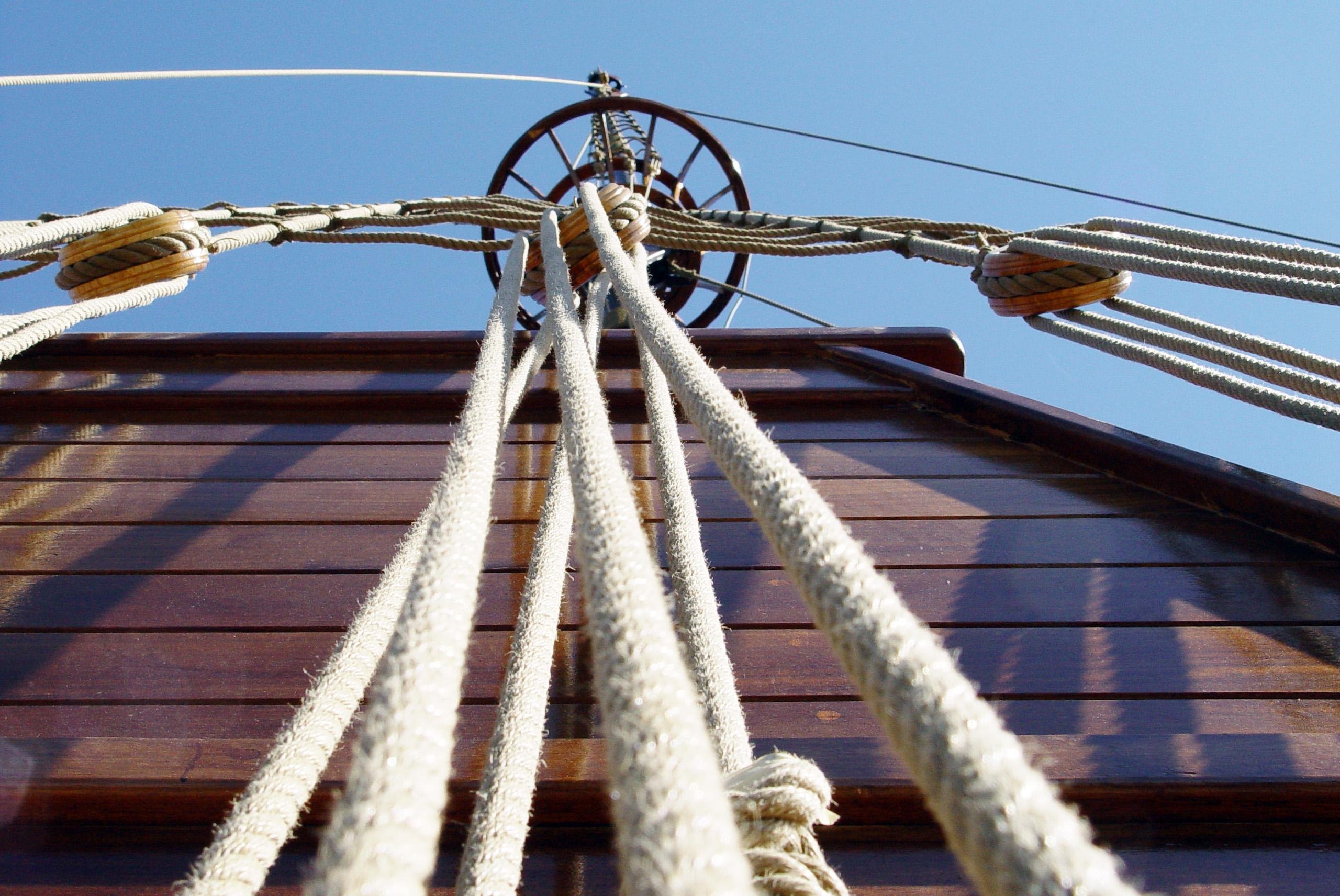 Dubrovnik: Game of Thrones Karaka Ship Cruise & Old Town Walking Tour