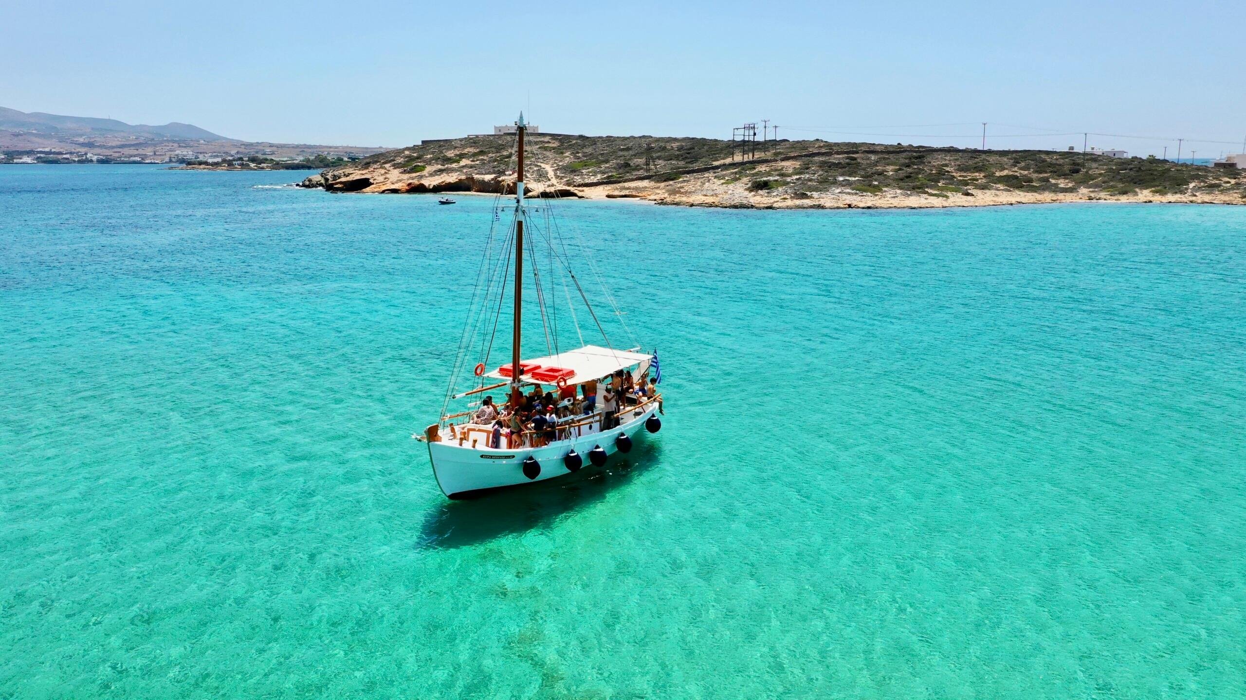 Paros & Antiparos Island Cruise with Swimming & Greek Lunch