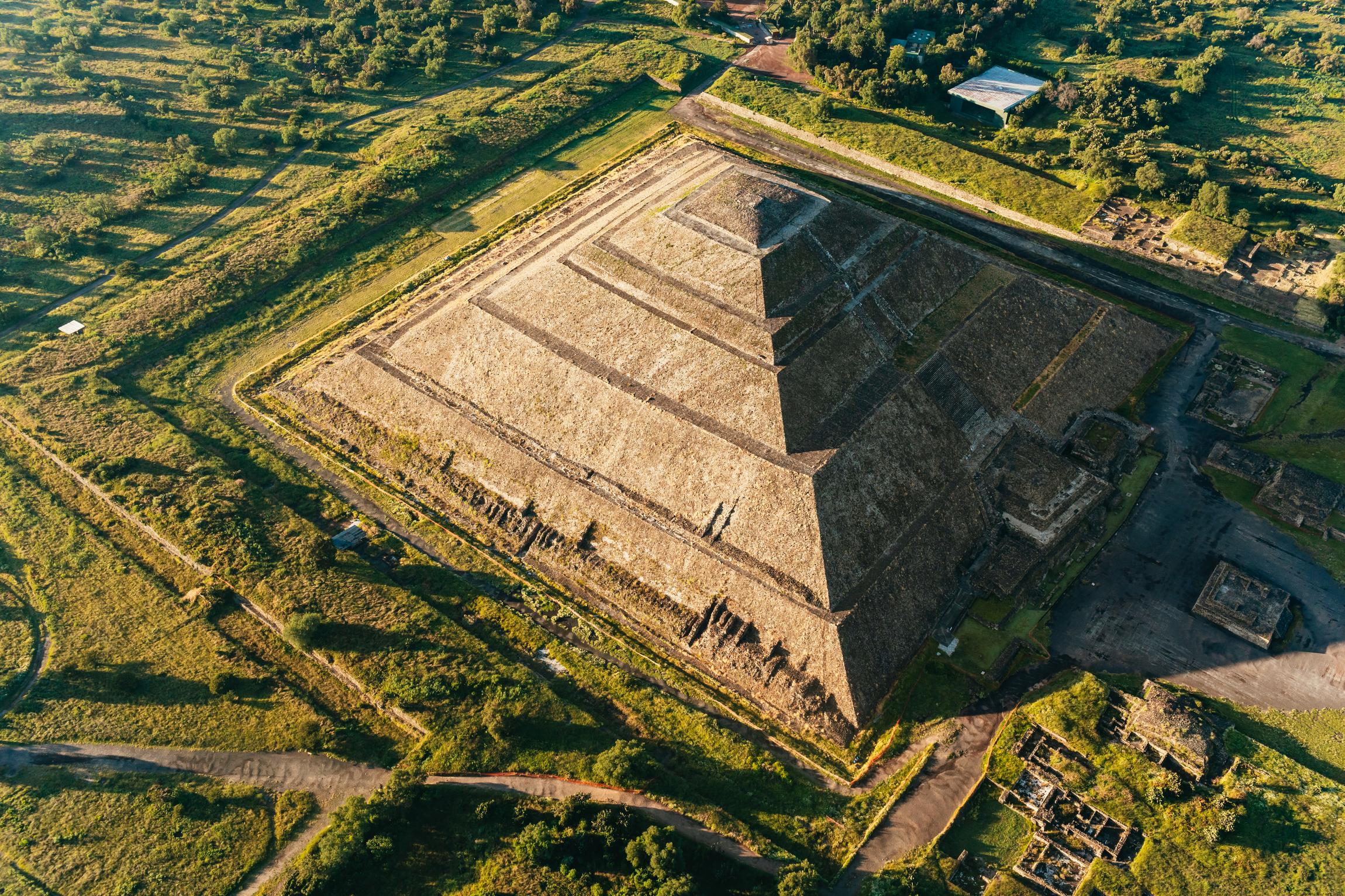 Teotihuacan Hot Air Balloon Adventure & Archaeological Tour