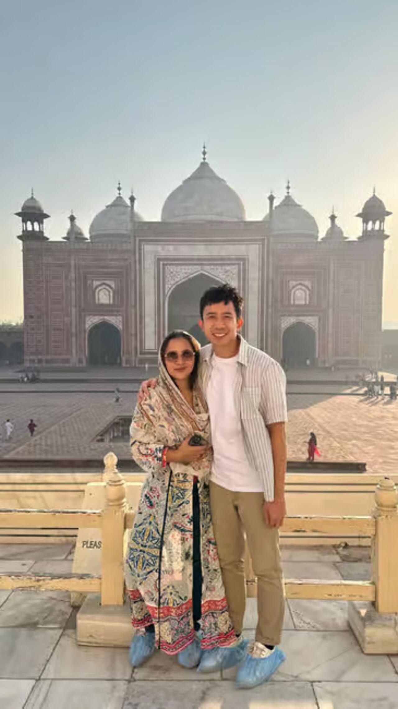 Delhi to Taj Mahal Sunrise Photography Tour with Licensed Guide