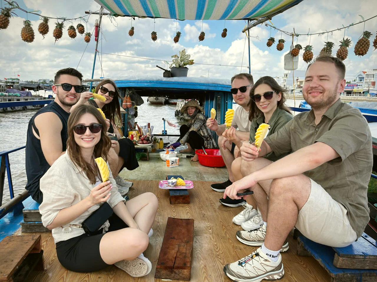 Mekong Delta Day Trip: Cai Rang Floating Market & Cồn Sơn Islet