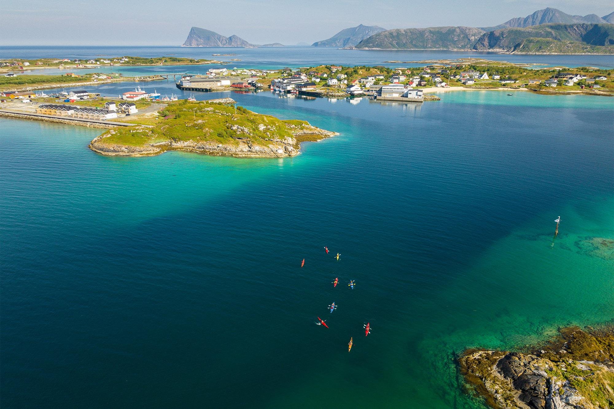 Sommarøy kayaking — guided sea kayak tour through the Arctic archipelago near Tromsø — image 5