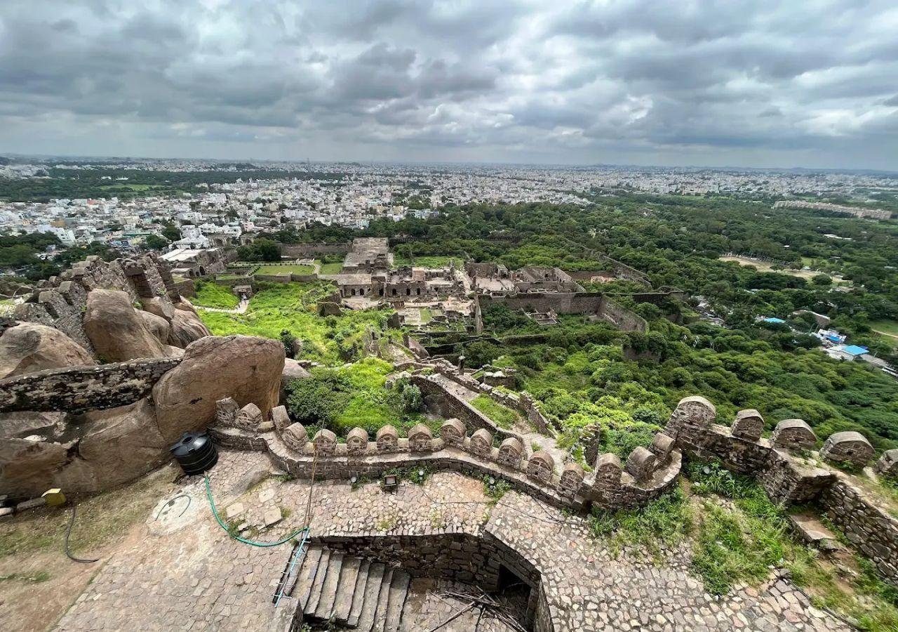Comprehensive Hyderabad Heritage: Full & Half-Day Private Tour