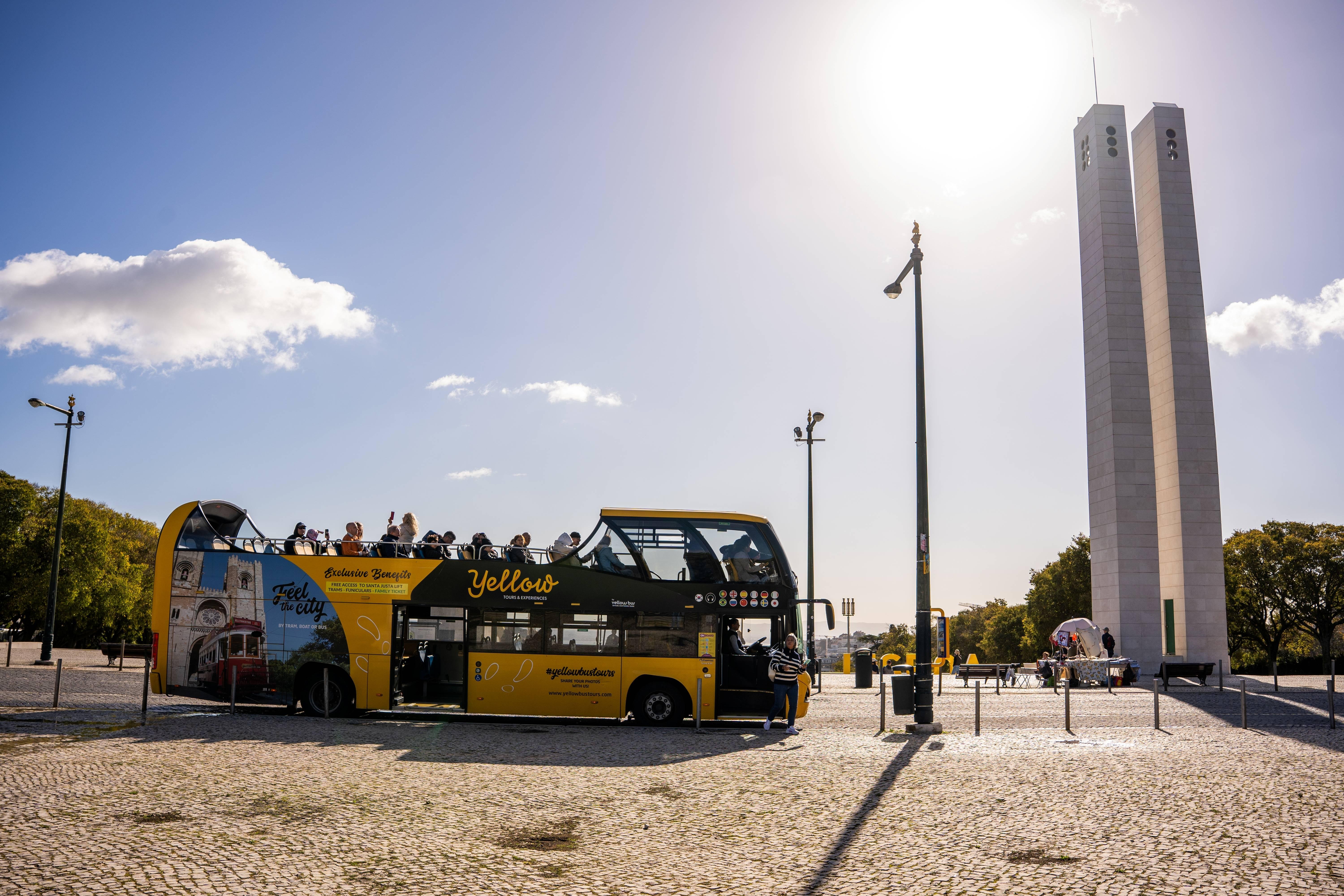 Lisbon 72/96-Hour Hop-On Hop-Off Bus, Tram & Boat Pass