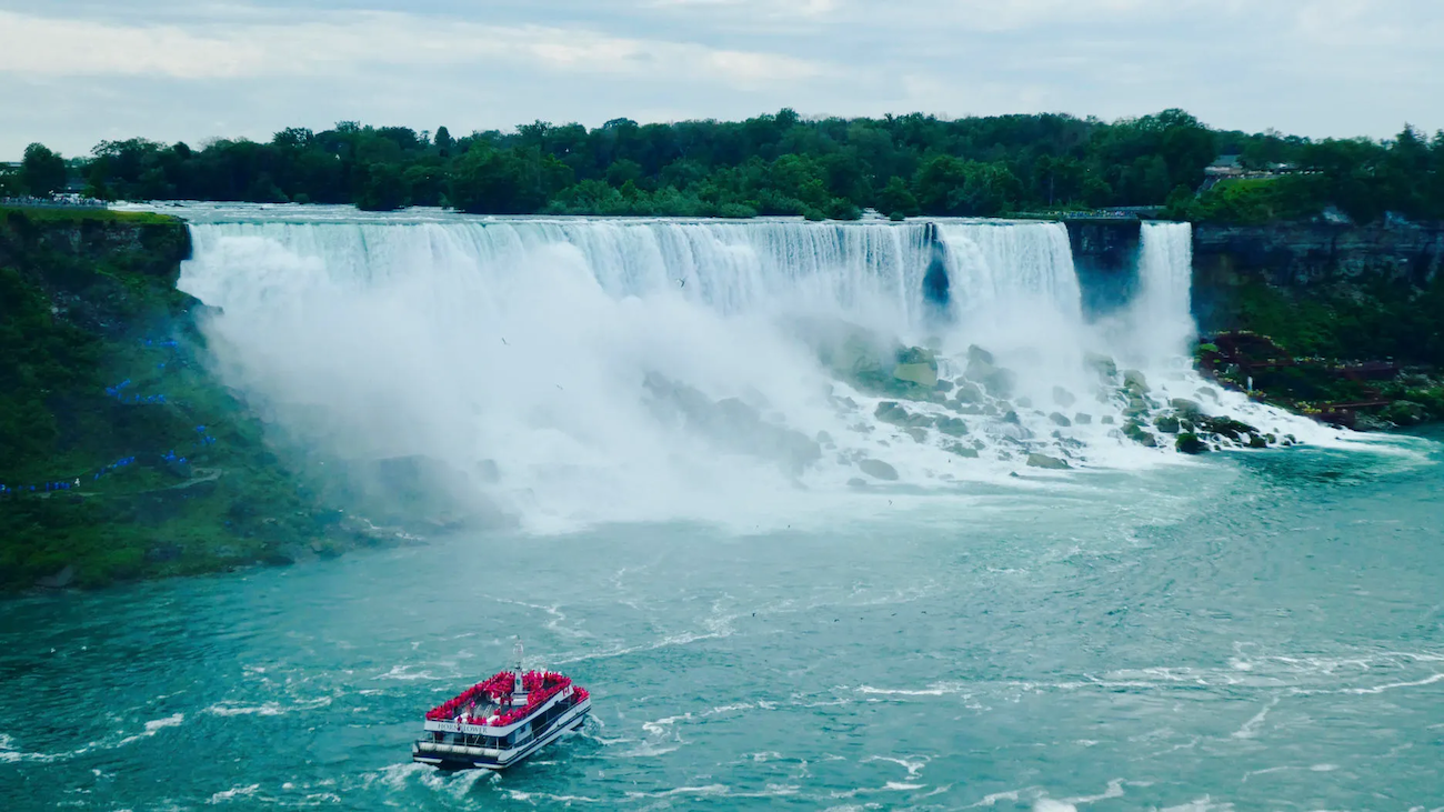 Overnight Niagara Falls Tour from NYC