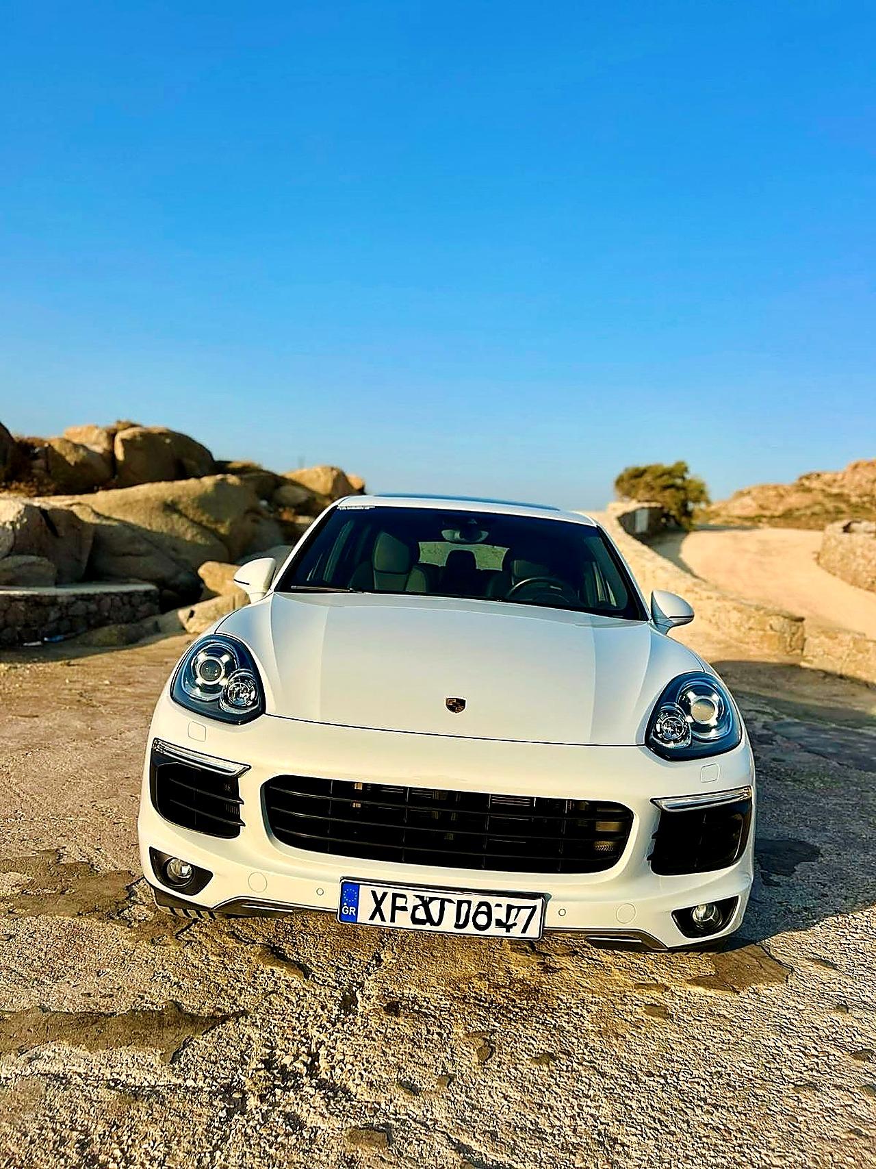 Private Mykonos Airport & Port Transfers (Jeep Renegade)