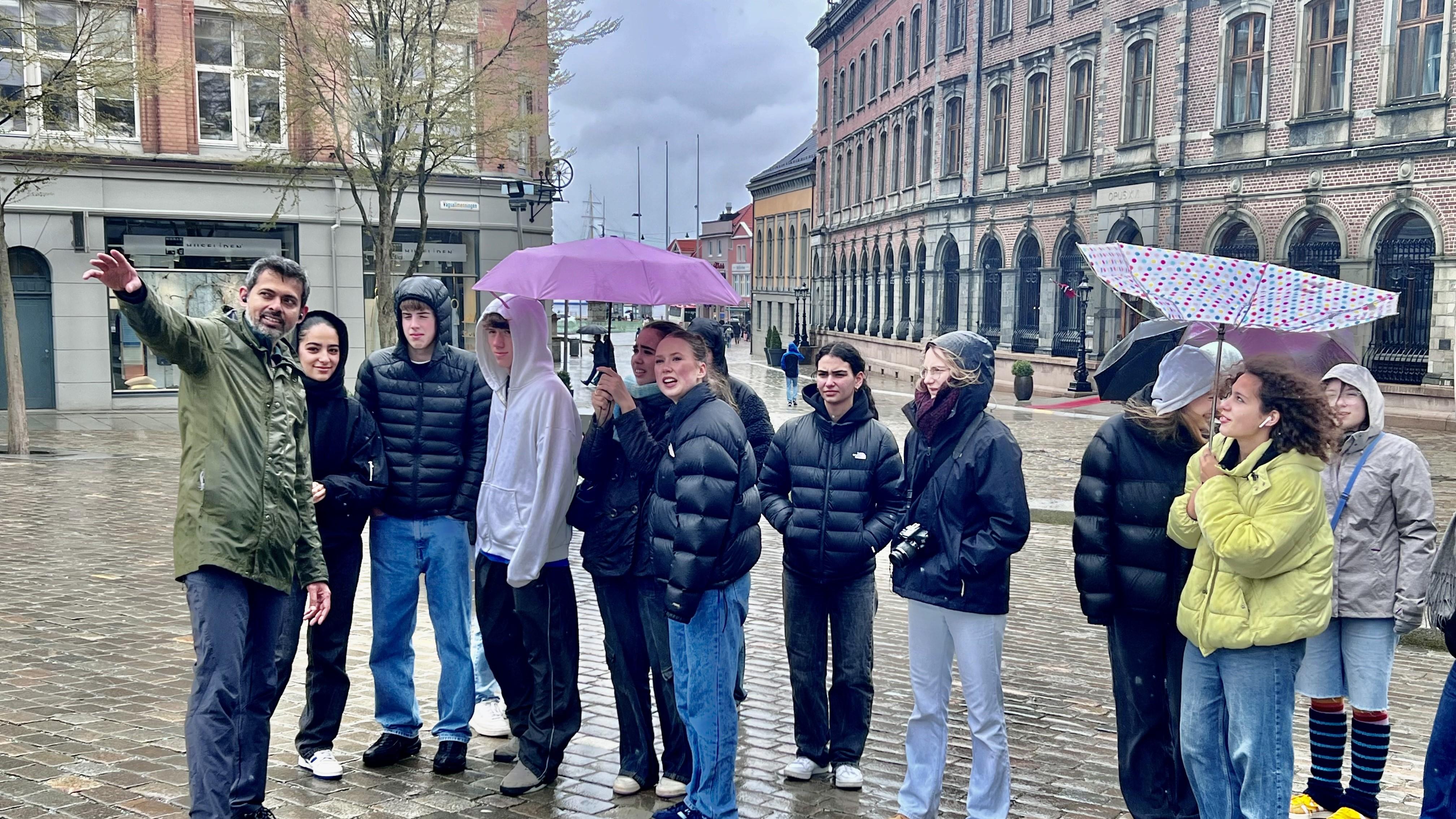Bergen: Small-Group Walking Tour with Scenic Ferry Ride - 2026 (Verified Reviews)