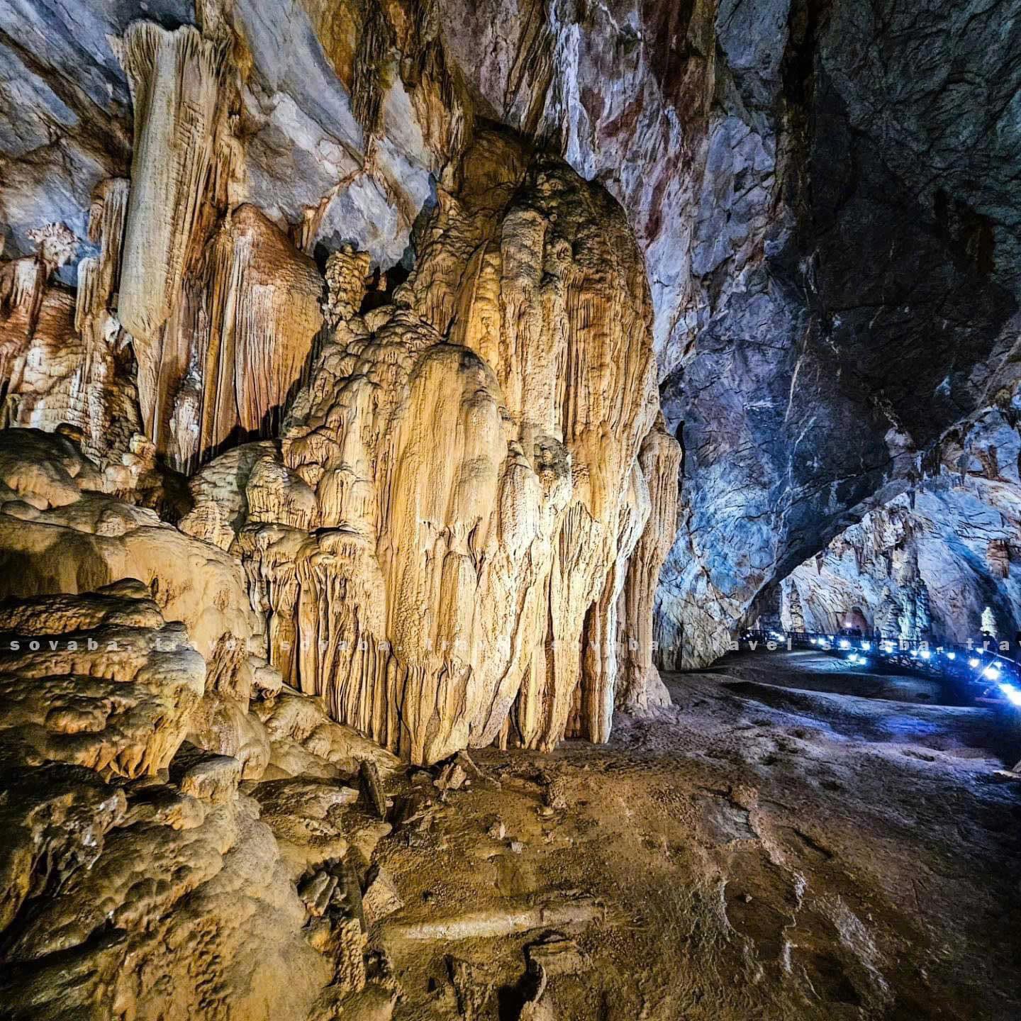 Phong Nha Cave boat tour Son River dragon boat and Paradise Cave karst — image 31