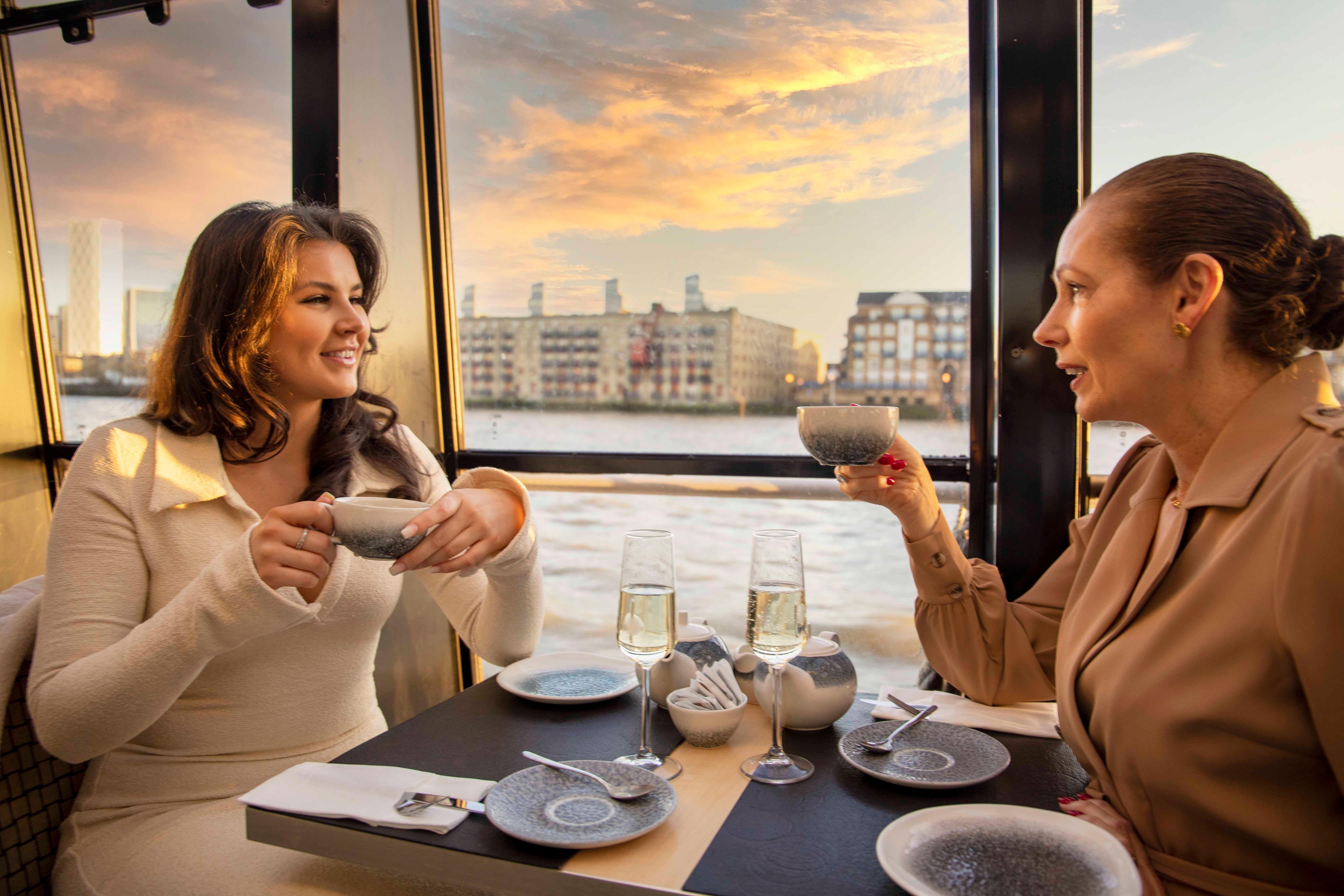 Thames afternoon tea cruise — image 15