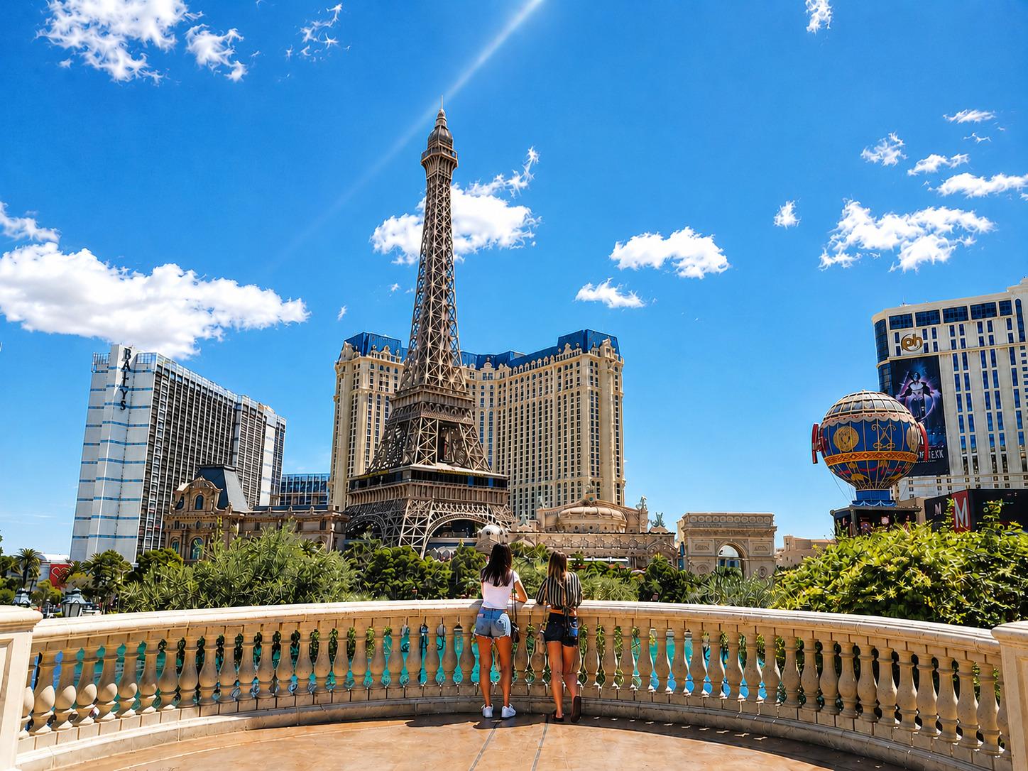 The Strip Decoded: Insider Walking Experience