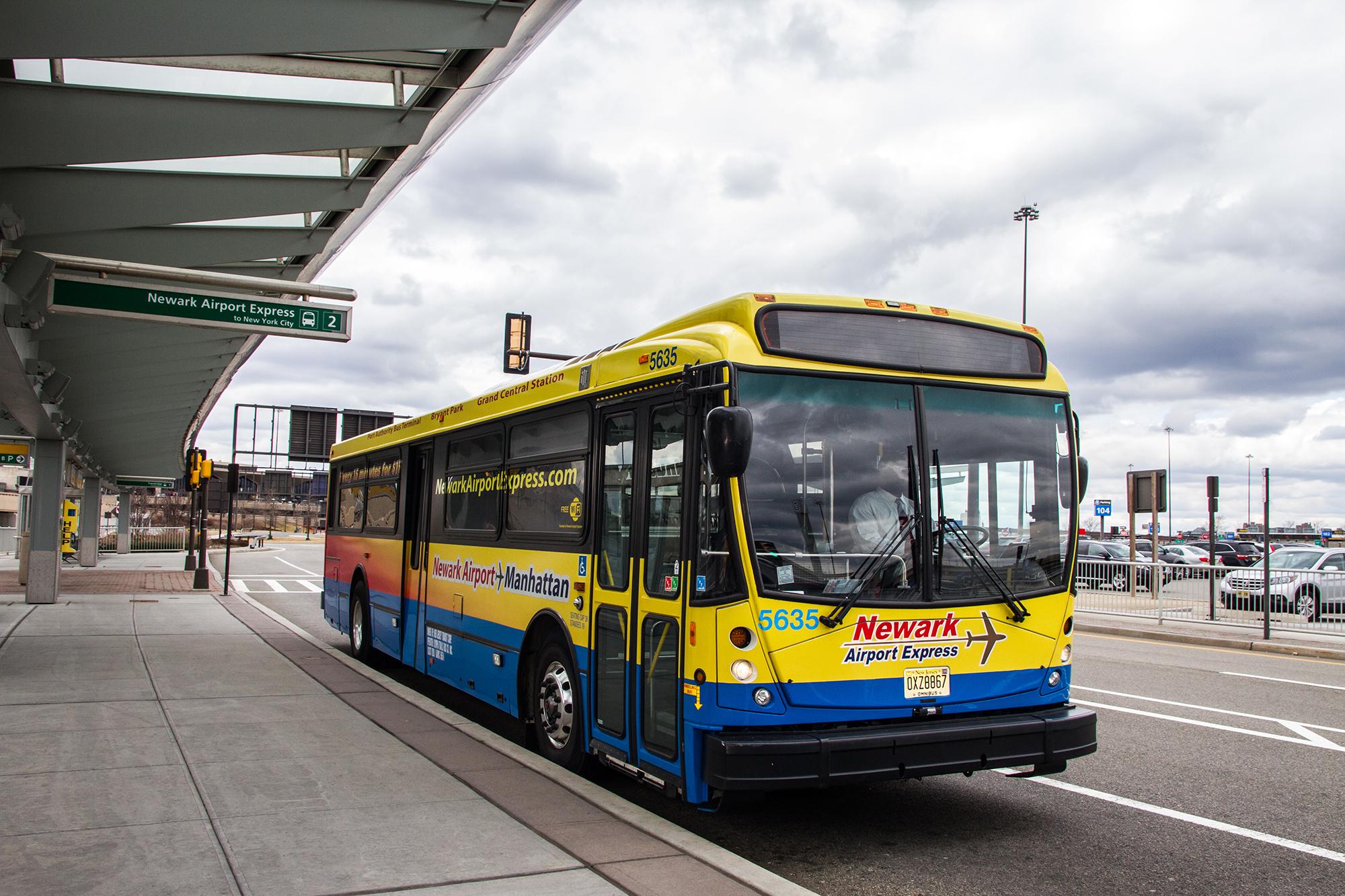 Newark Airport Express Bus to Manhattan