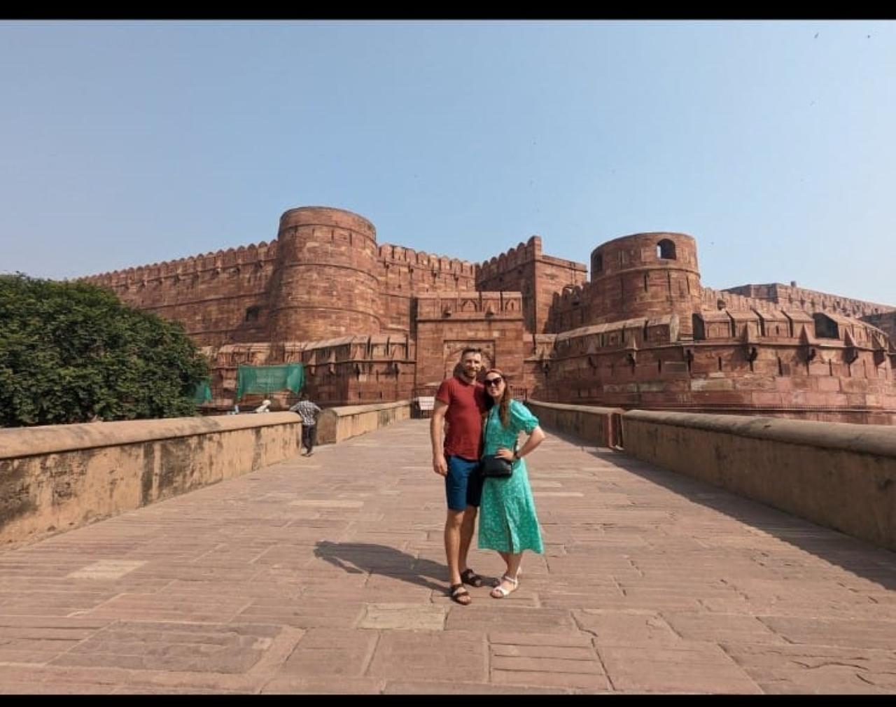 Agra Private Tour: Taj Mahal & Agra Fort with Skip-the-Line Entry