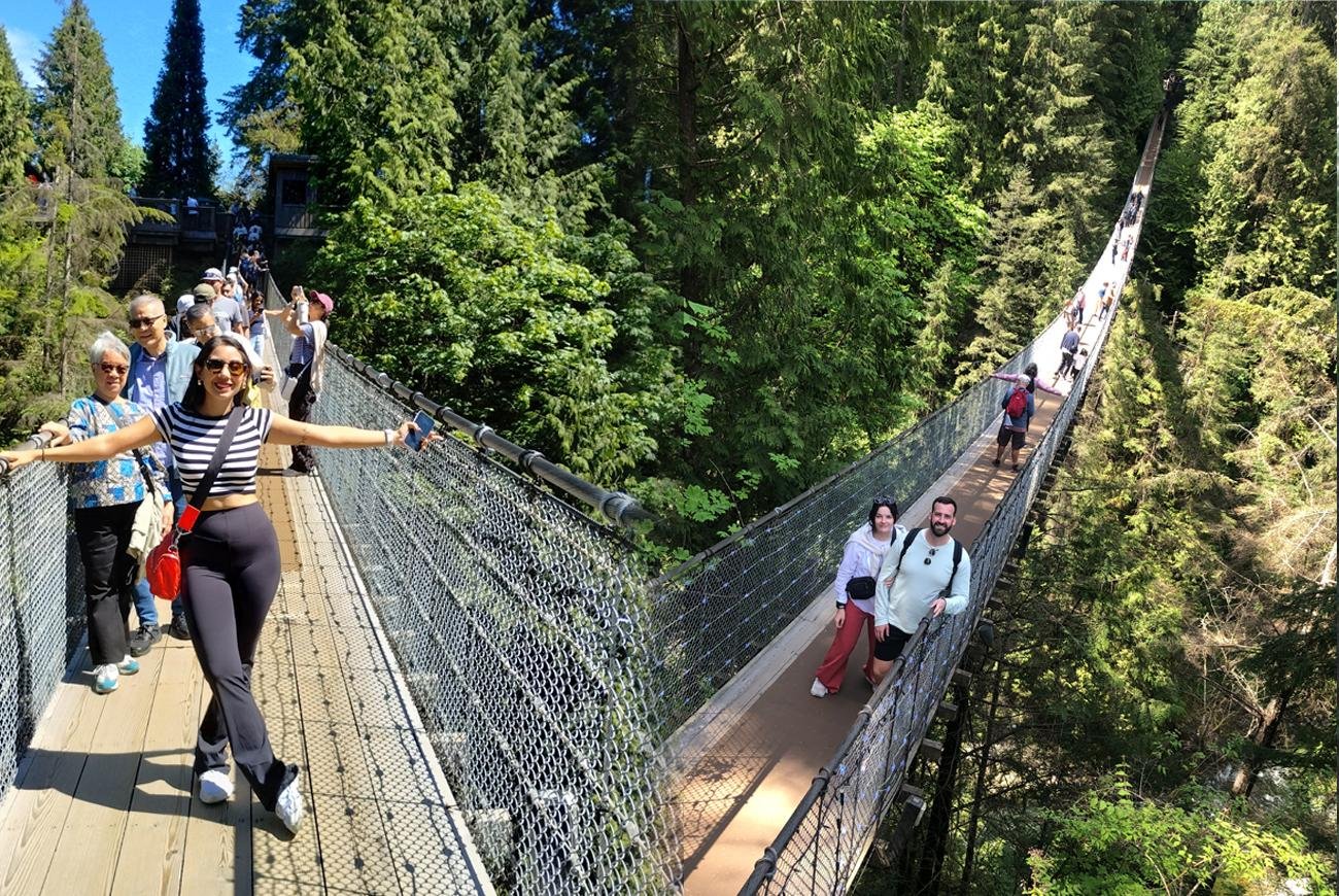 5-in-1 Vancouver Highlights: Grouse Mountain & Capilano Bridge Private Car Tour