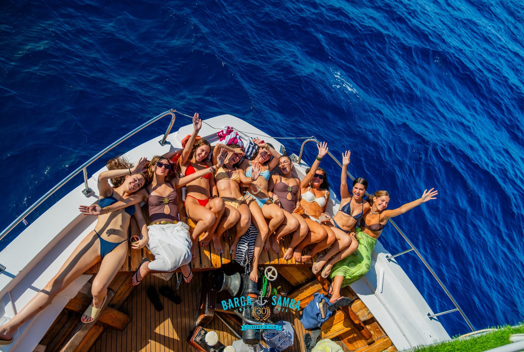 Palma Bay Cruise with Live DJ Set & Lunch