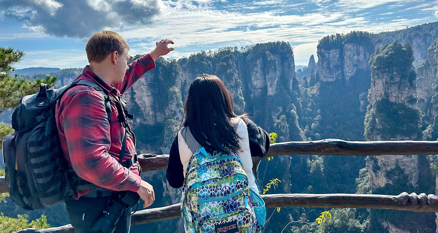 Zhangjiajie 1–2 Day All-Inclusive: Avatar Mountains, Glass Bridge & Tianmen