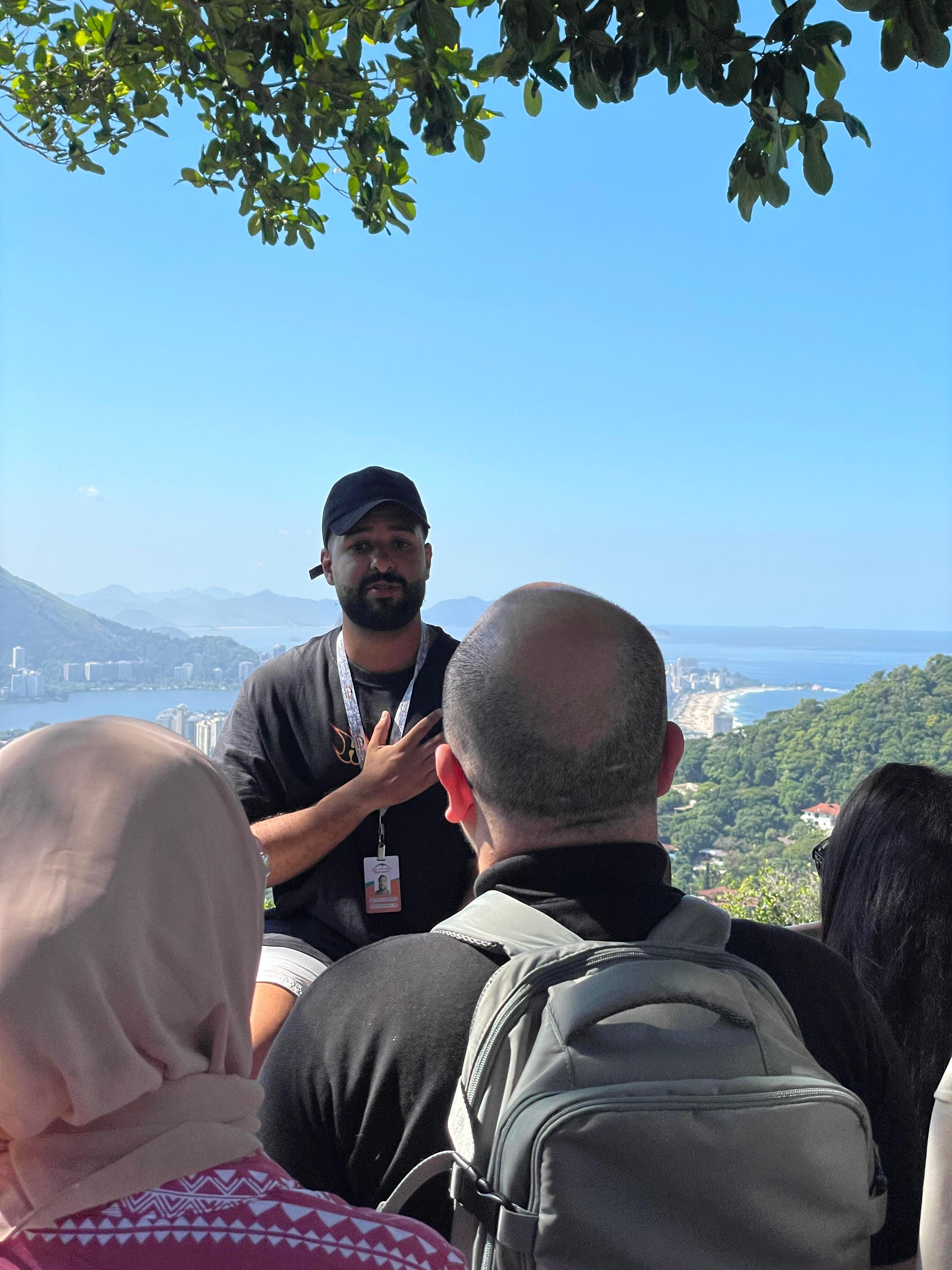 Rocinha Favela 3-Hour Walking Tour with a Local Guide