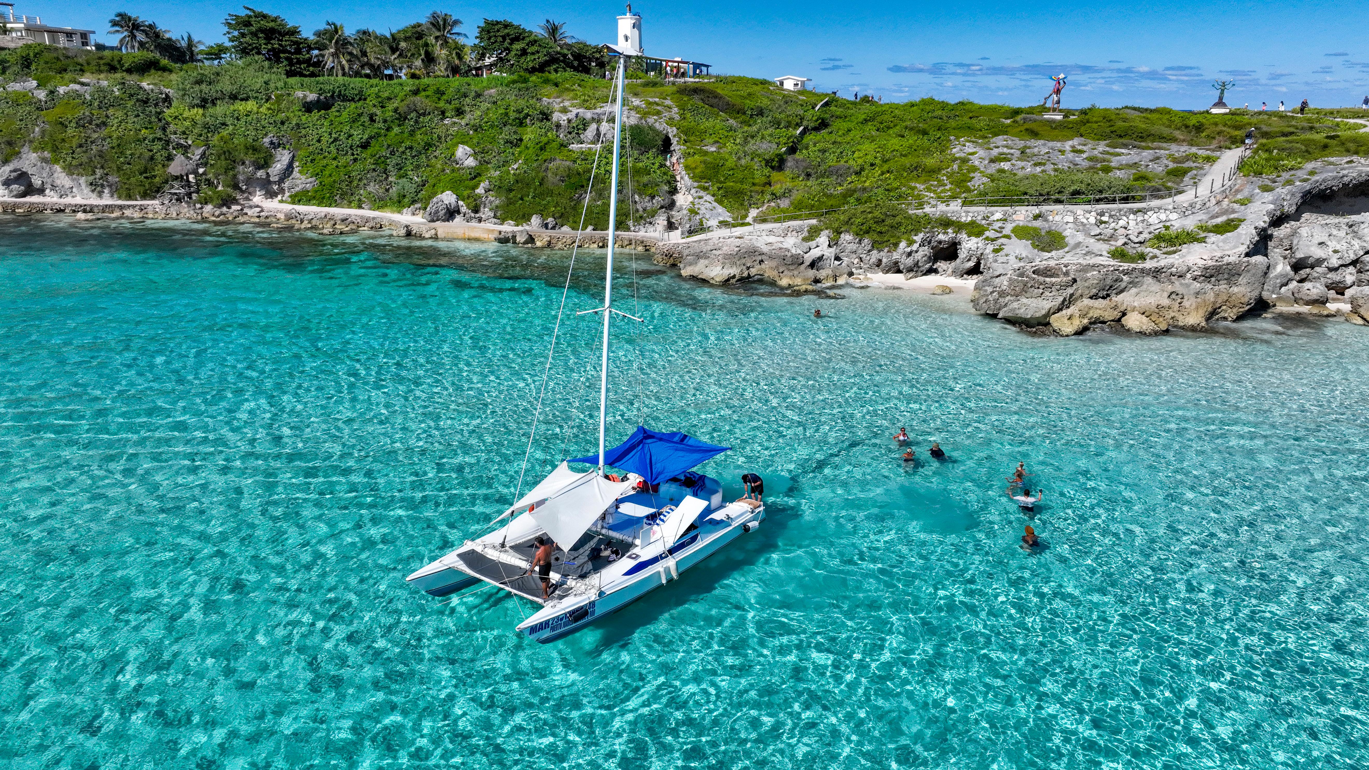 Private Catamaran Sail to Isla Mujeres with Snorkeling