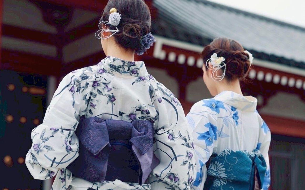 Asakusa Kimono Rental – Full-Day Traditional Dress Experience