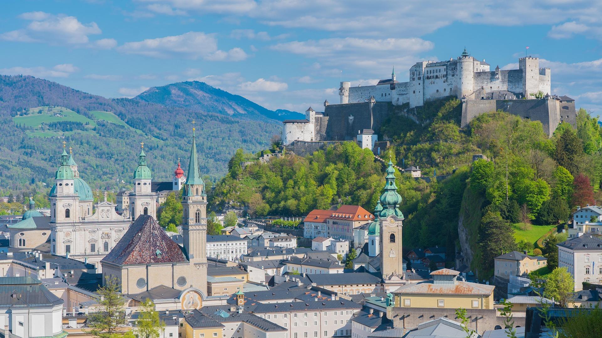 Early Morning Salzburg Day Trip from Munich by Train