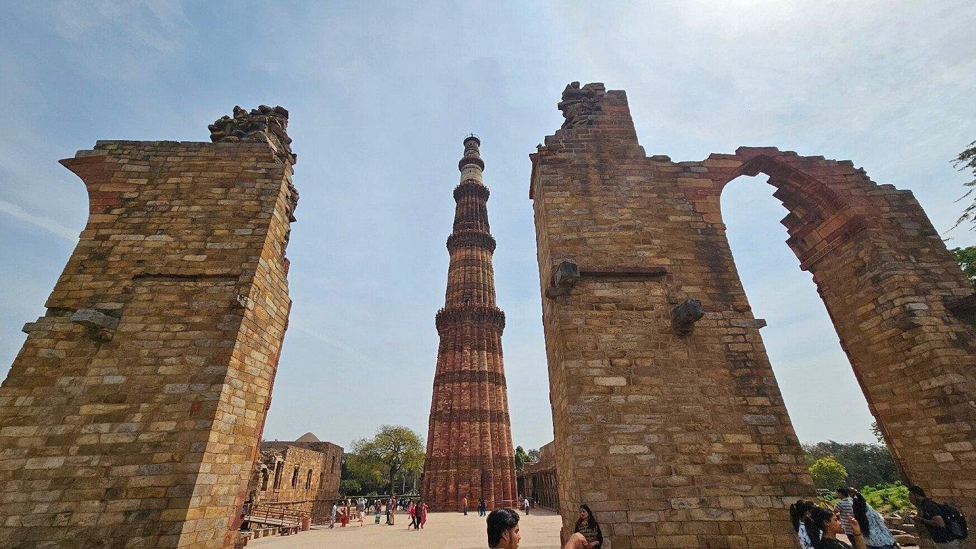 Private Full-Day Guided Delhi Highlights Tour