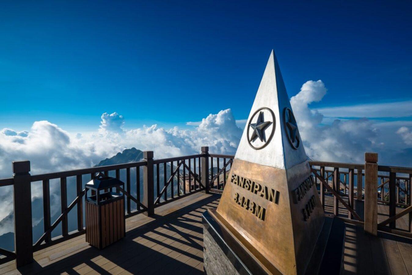 Fansipan Summit Trek with Vietnamese Lunch