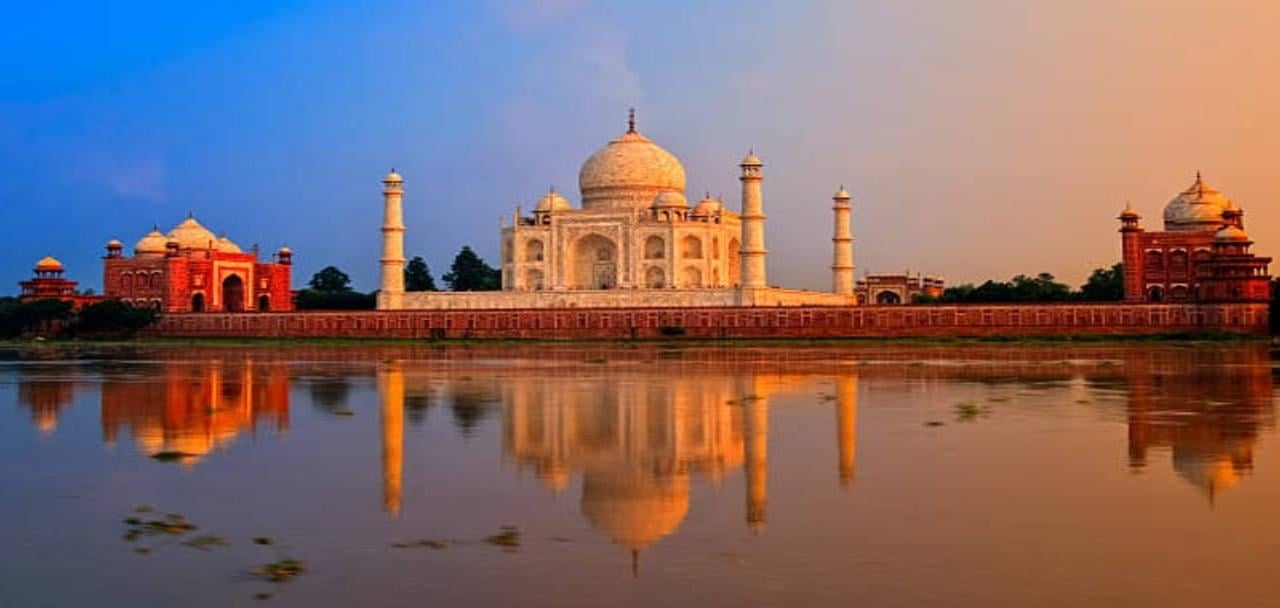 Agra Heritage Tour: Taj Mahal, Agra Fort & Baby Taj with Entry Tickets
