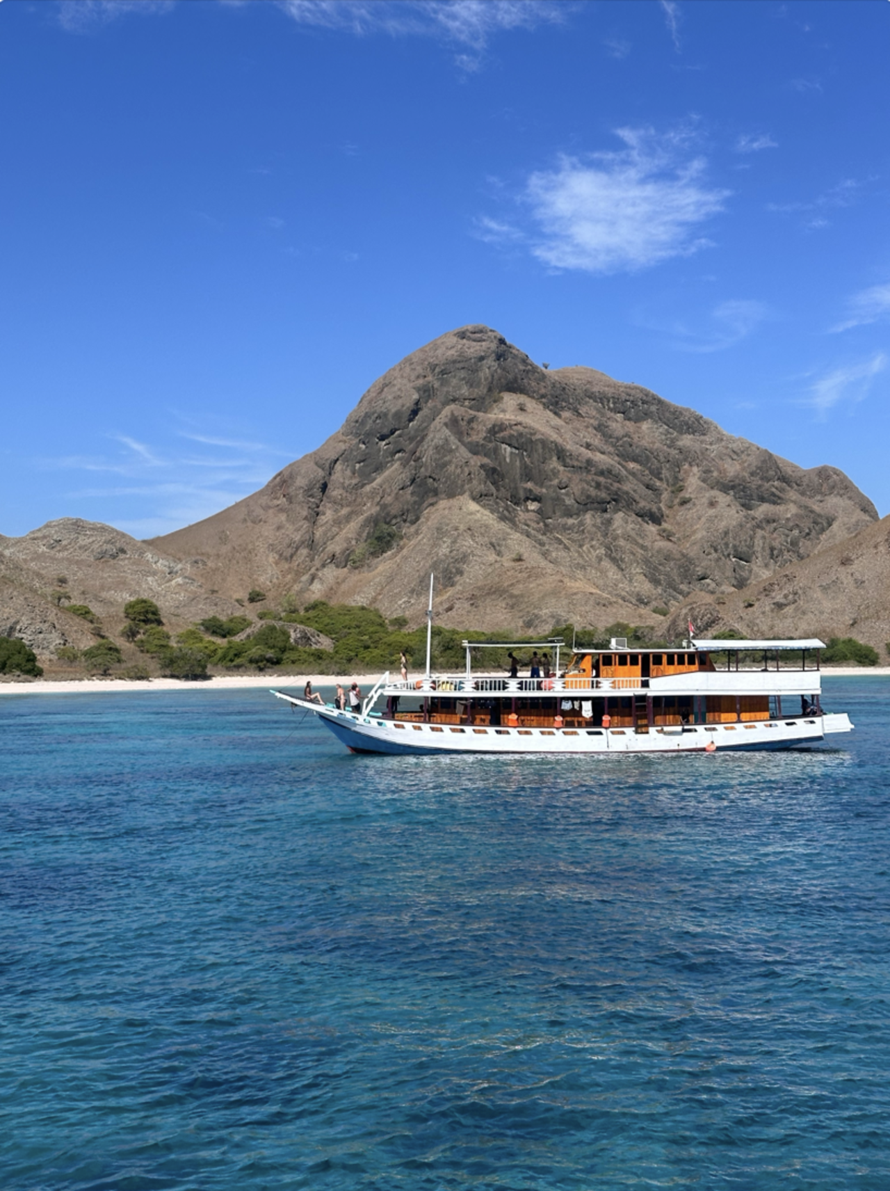 Labuan Bajo: 3-Day Komodo Island Phinisi Sailing Adventure