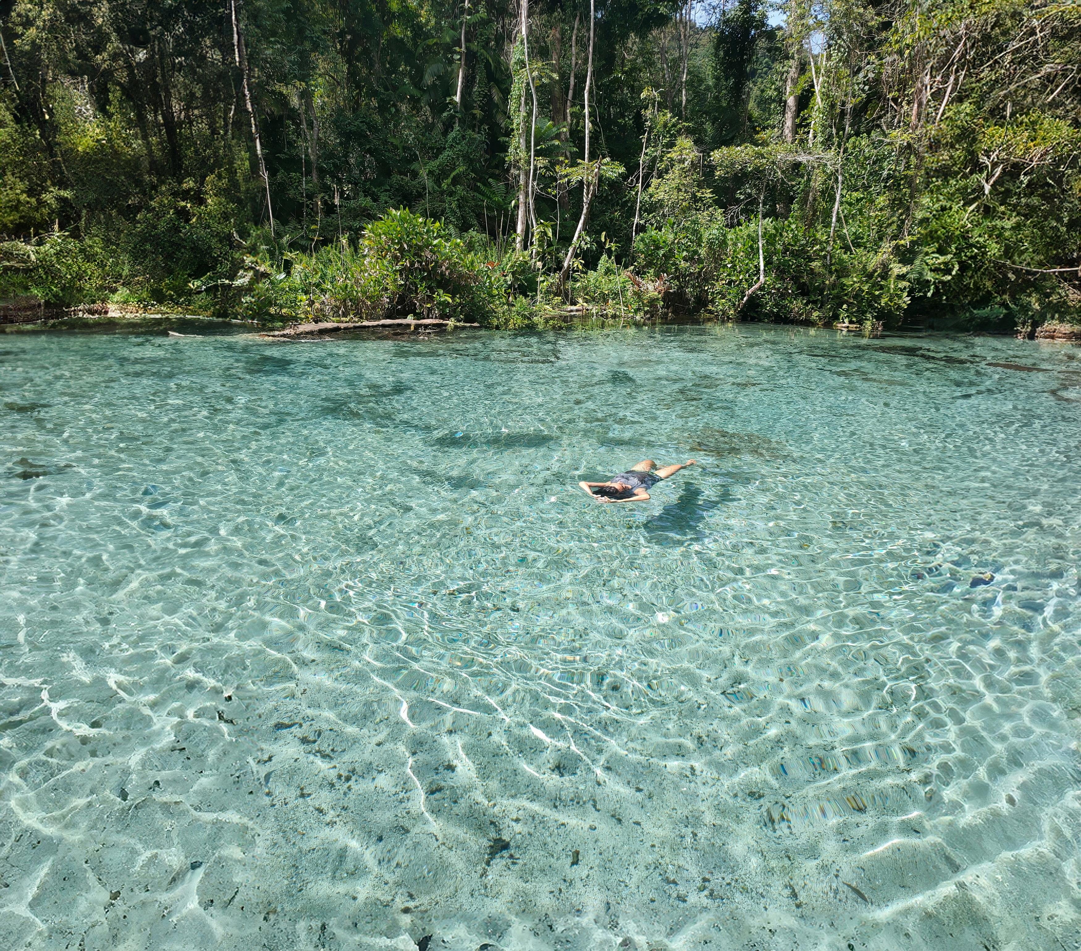 Cheow Lan Lake & Emerald Pool Day Tour from Khao Lak / Khao Sok