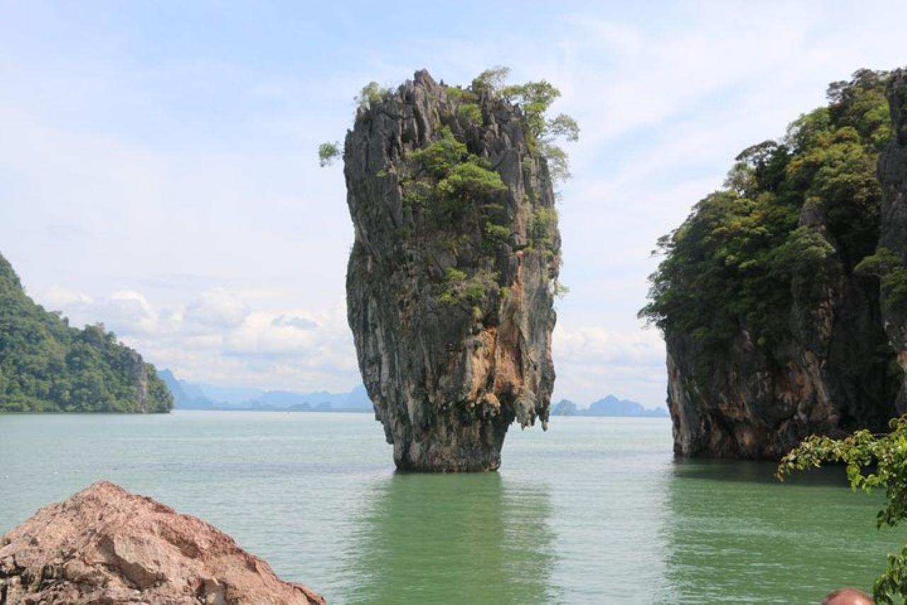 Phang Nga Bay Long-Tail Boat Tour: James Bond Island & Panyi Village