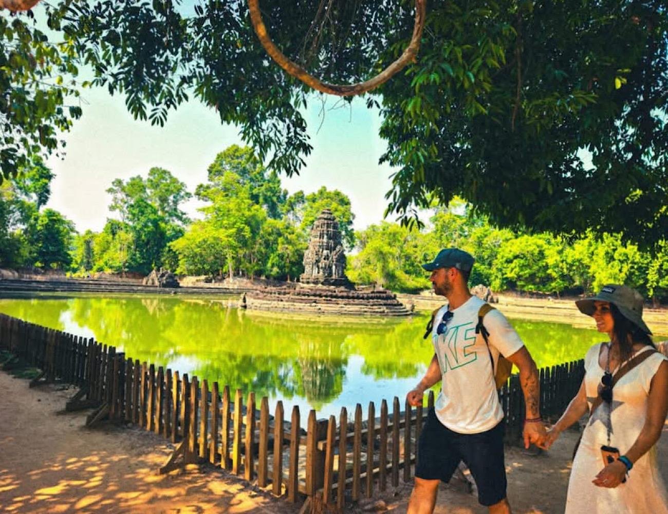 Siem Reap: Grand Circuit Temple Tour (Morning or Sunset)