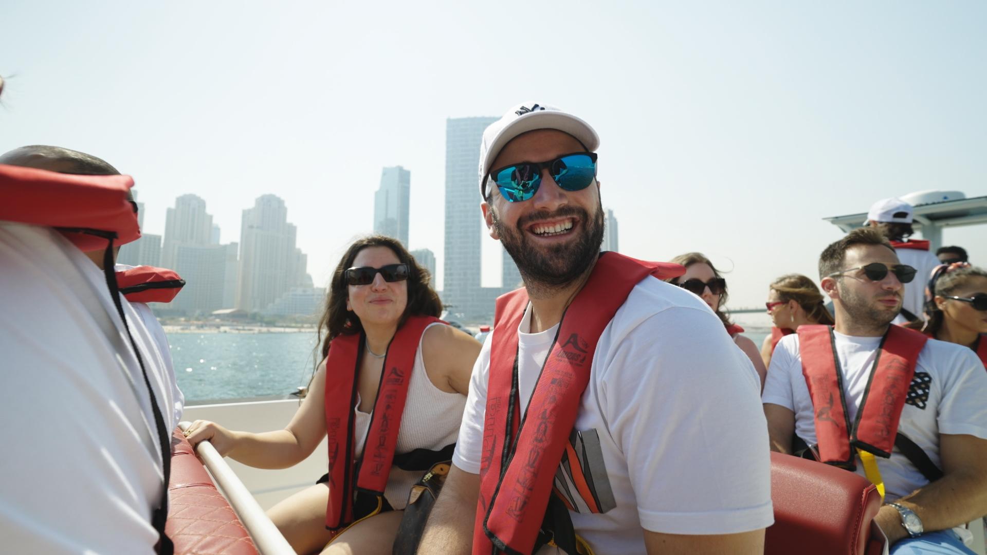 Dubai Marina Speed Boat Tour: Atlantis & Burj Al Arab Views