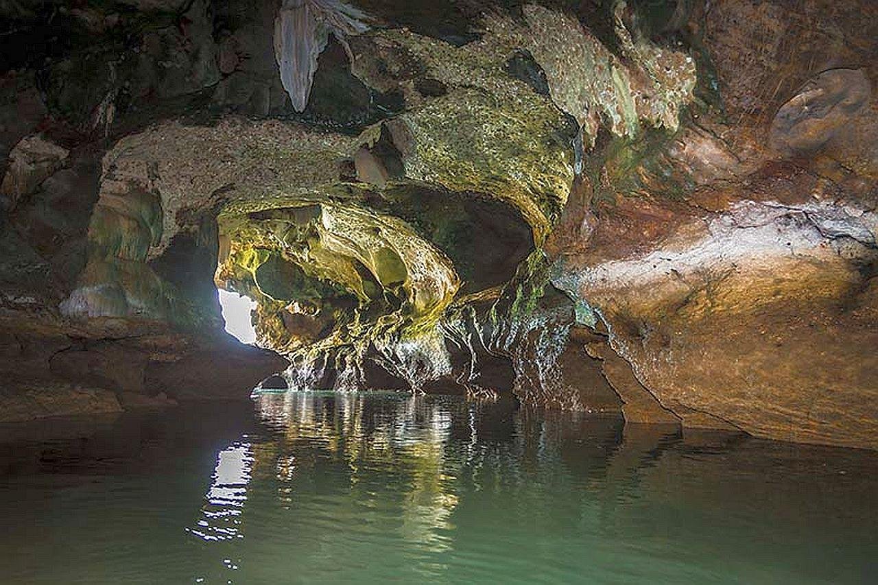 Khao Lak: Premium James Bond Island Sunset & Canoe Tour