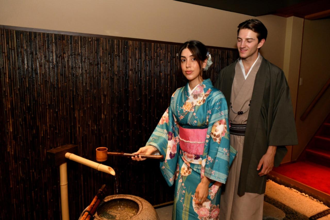 Kyoto Kimono Tea Ceremony at Orizuruya Gion