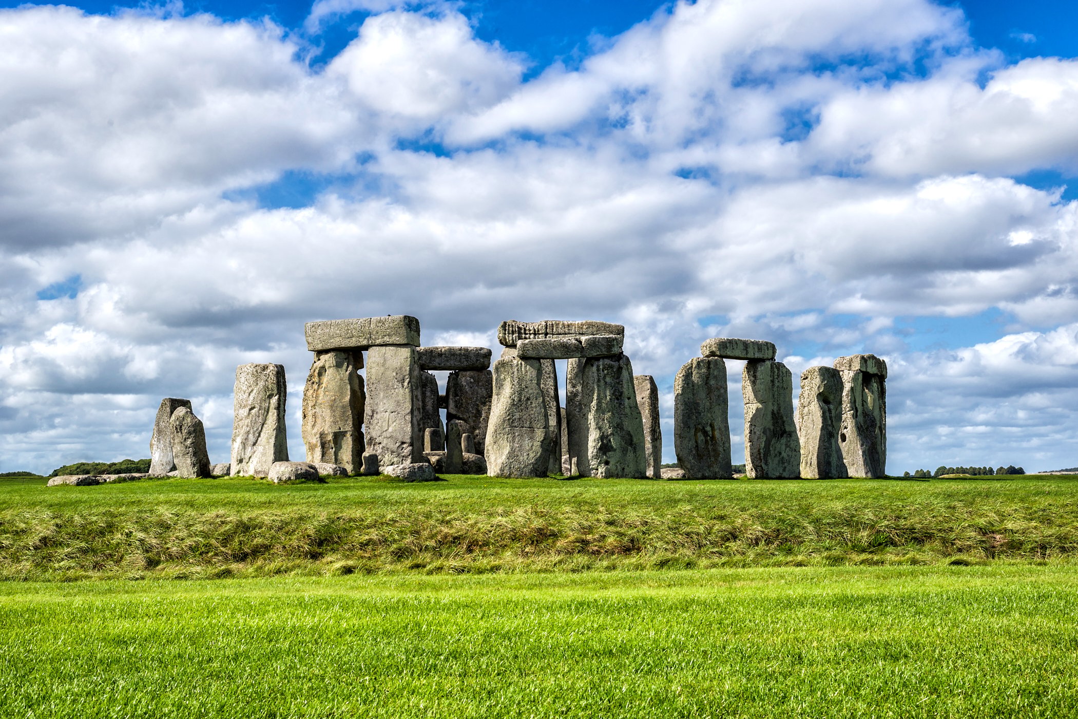 Stonehenge morning day trip from London with admission