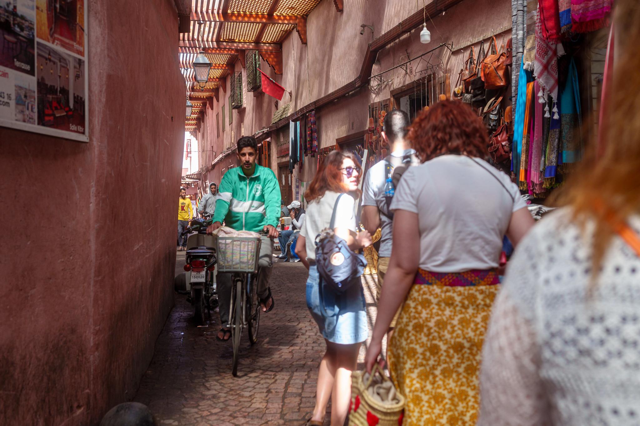 Fes Imperial City: Medina, Tanneries, and Craftsmanship Tour