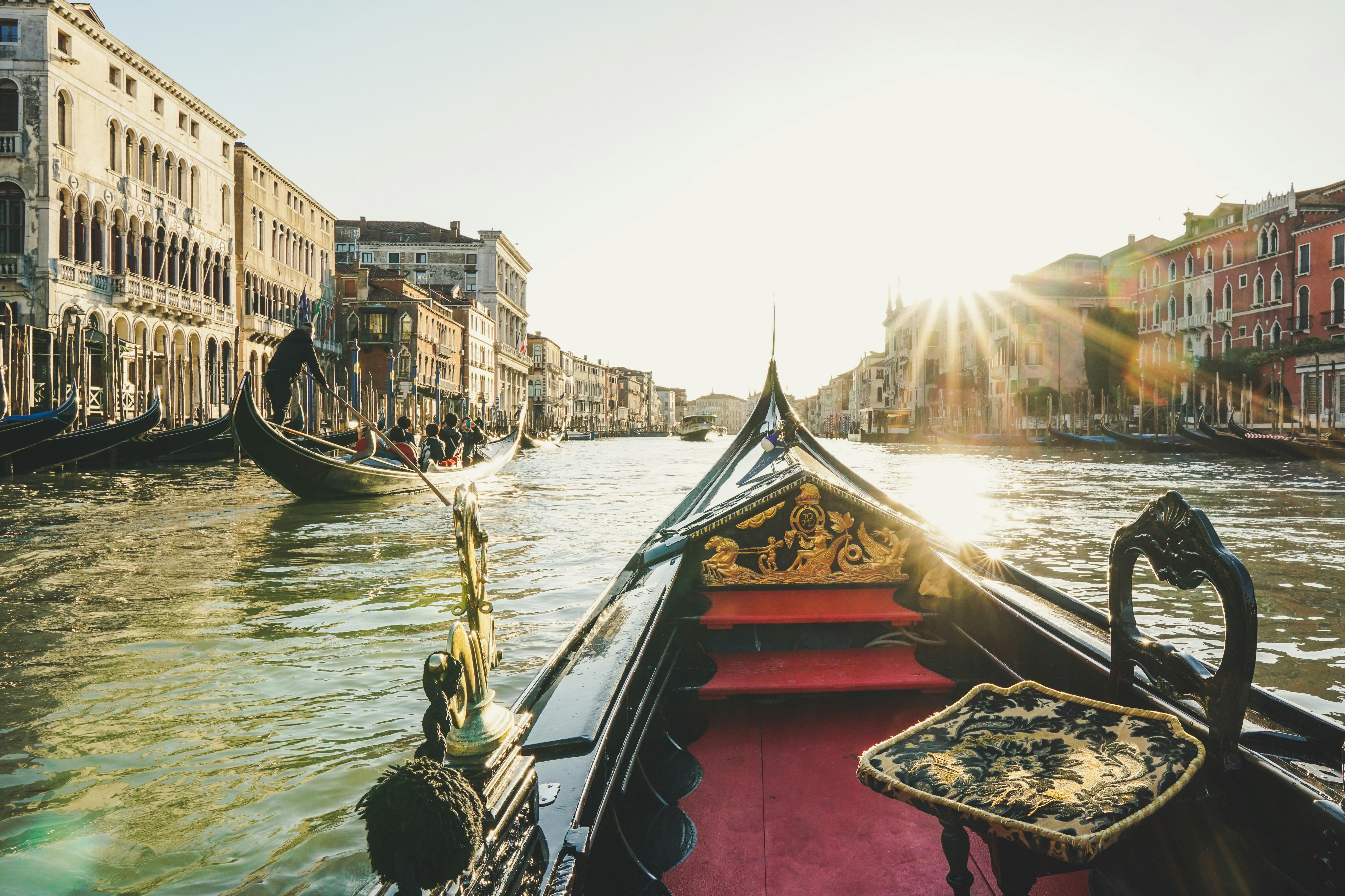 Private Gondola Ride on the Grand Canal with Prosecco