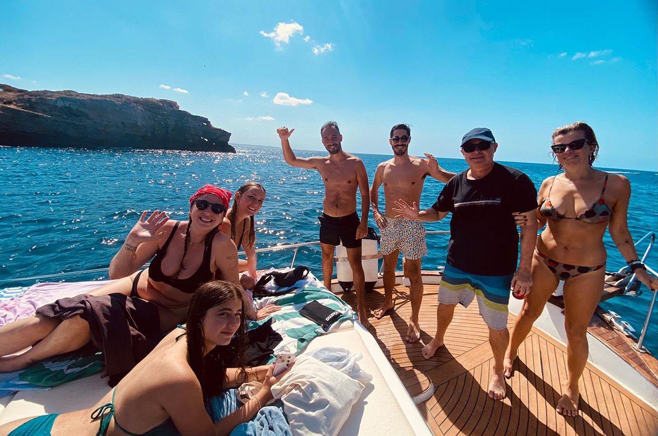 Menorca boat tour — turquoise calas and coastline from the water — image 18