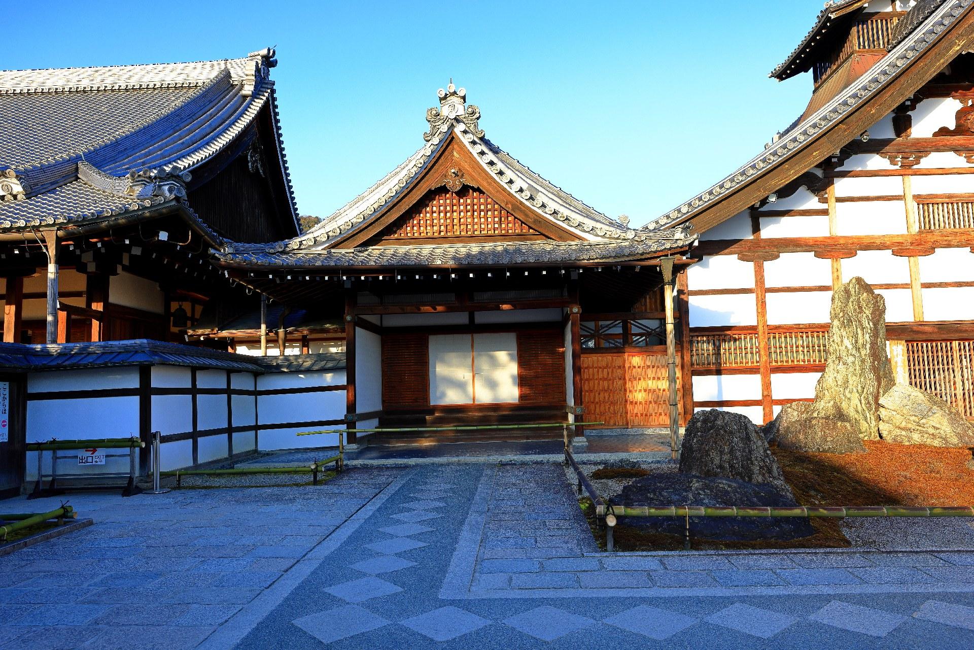 Nara, Fushimi Inari Taisha, and Arashiyama Day Tour from Osaka/Kyoto
