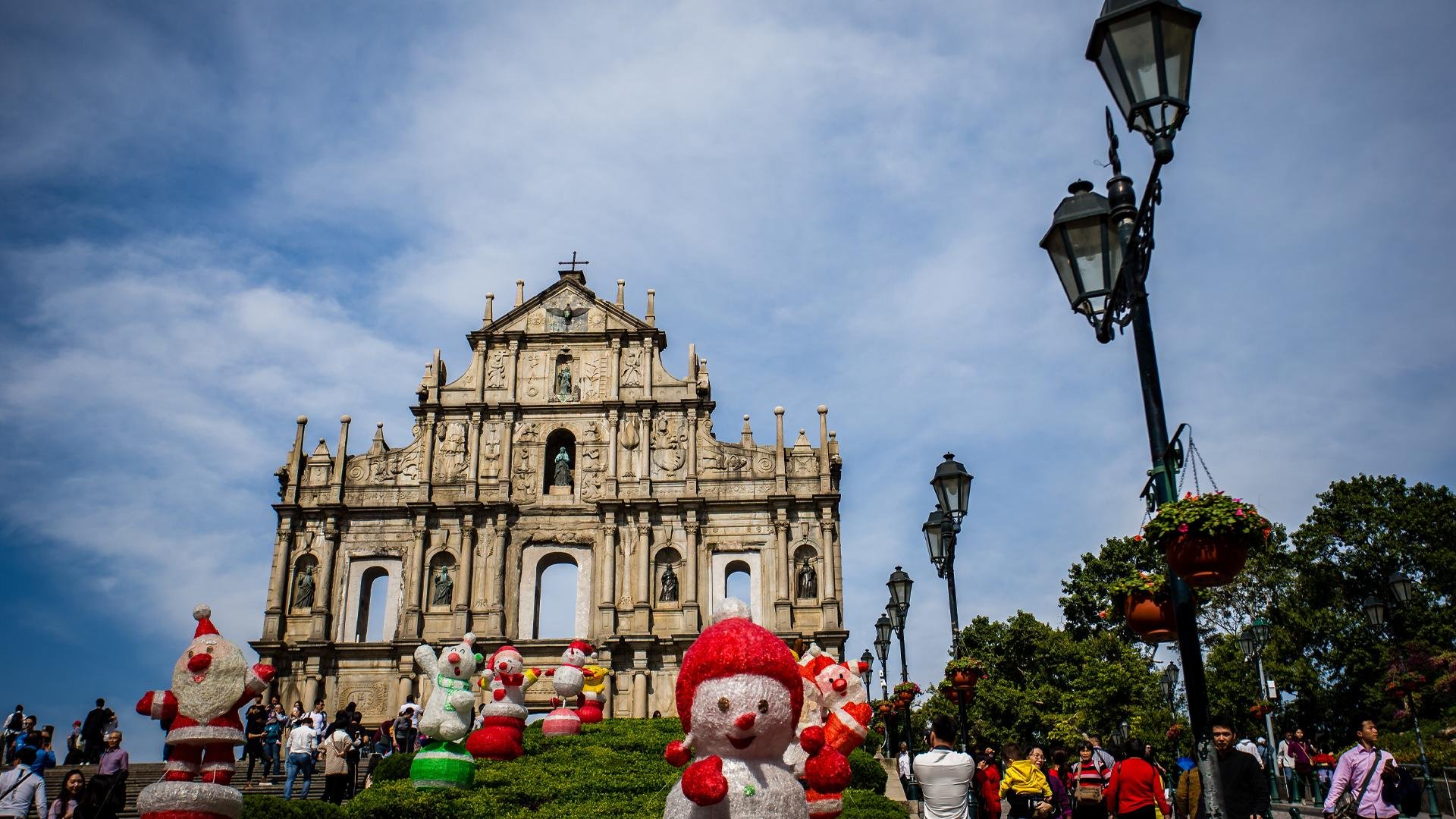 Macau Historic Centre Walking Tour with Lunch