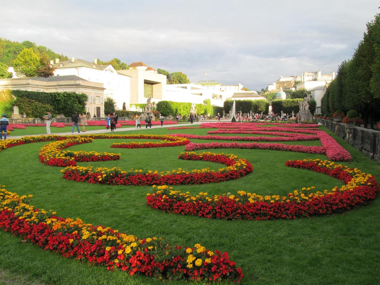 Austrian Heritage Trail: Hallstatt, Salzburg & Wachau Valley