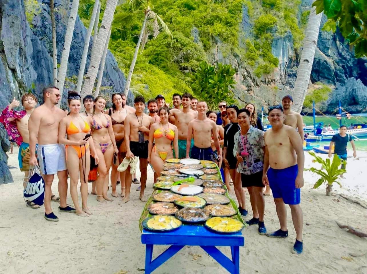 El Nido Tour A: Lagoons, Beaches & Snorkeling Adventure