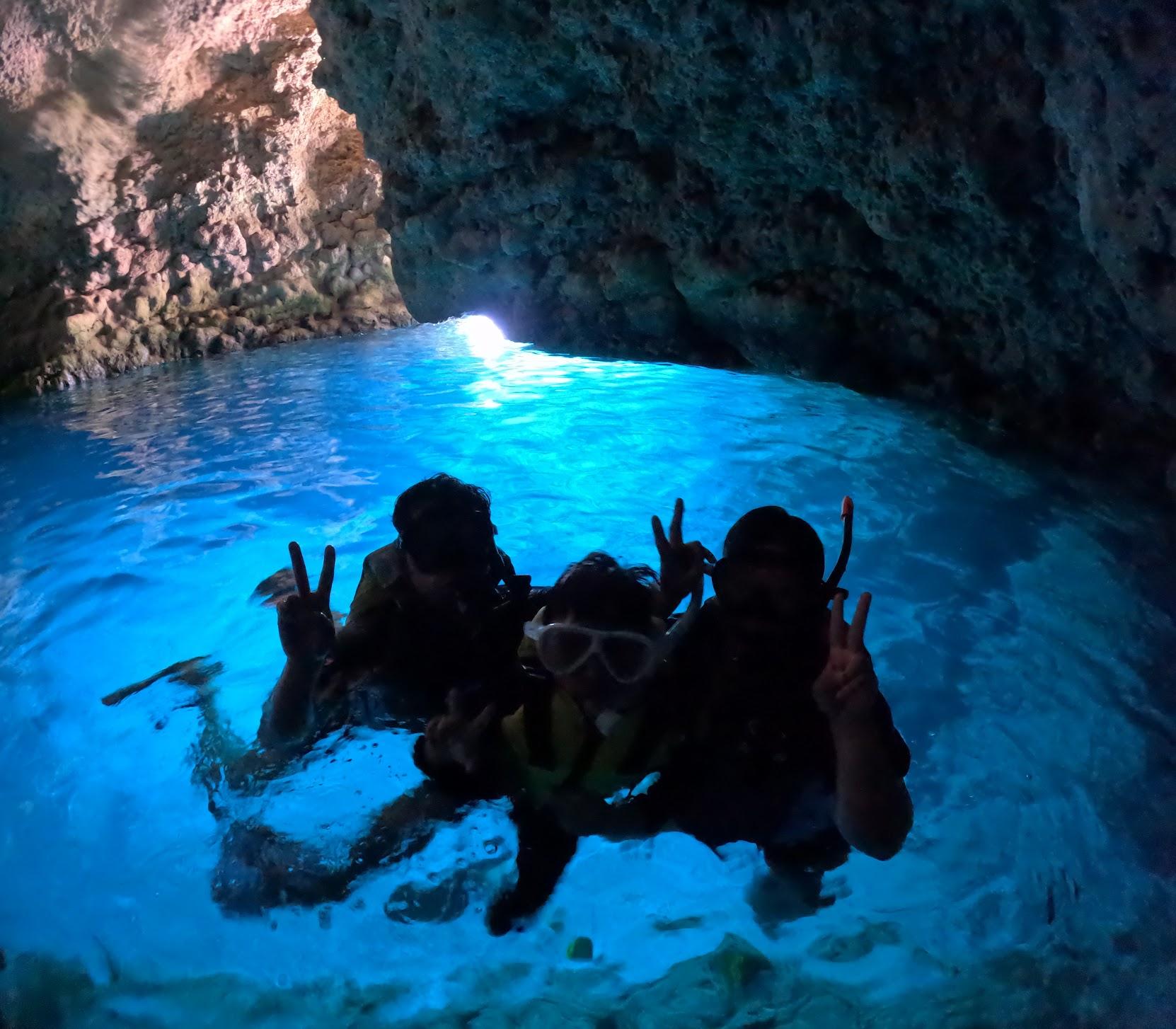 Okinawa: Blue Cave Boat Snorkeling with Free Gopro Photos