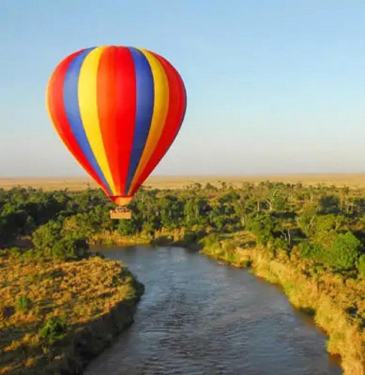 Maasai Mara Hot Air Balloon Safari with Champagne Breakfast